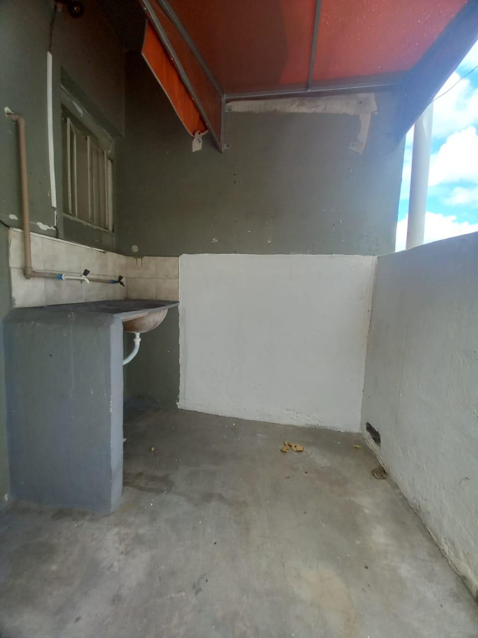 Casa Comercial à venda com 6 quartos, 524m² - Foto 12