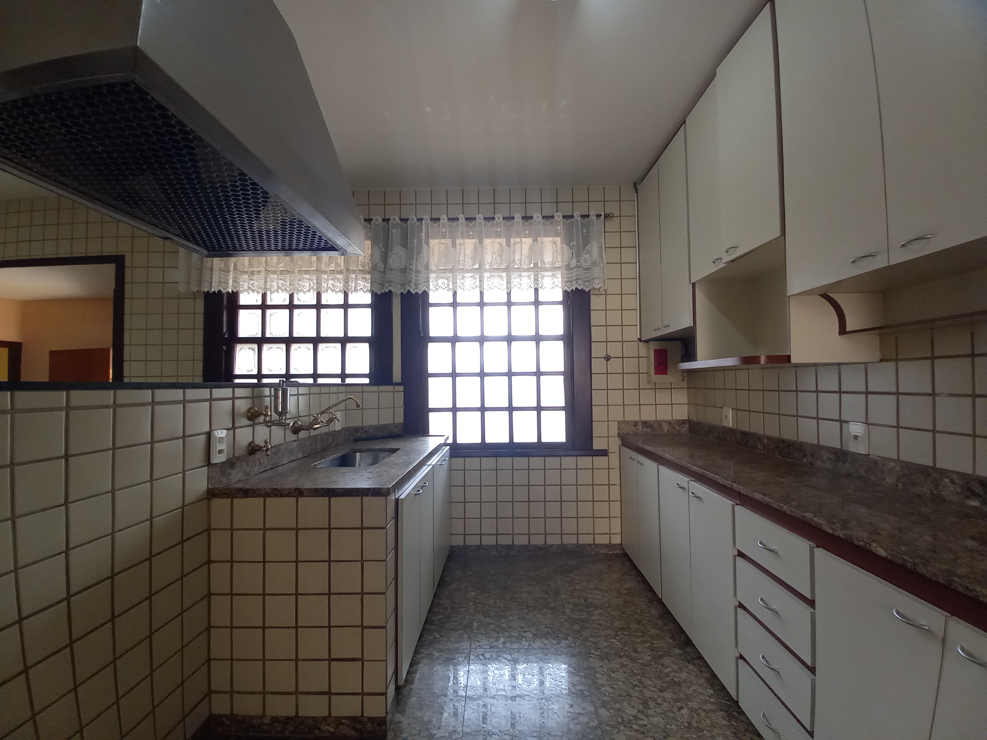 Casa à venda com 3 quartos, 360m² - Foto 12