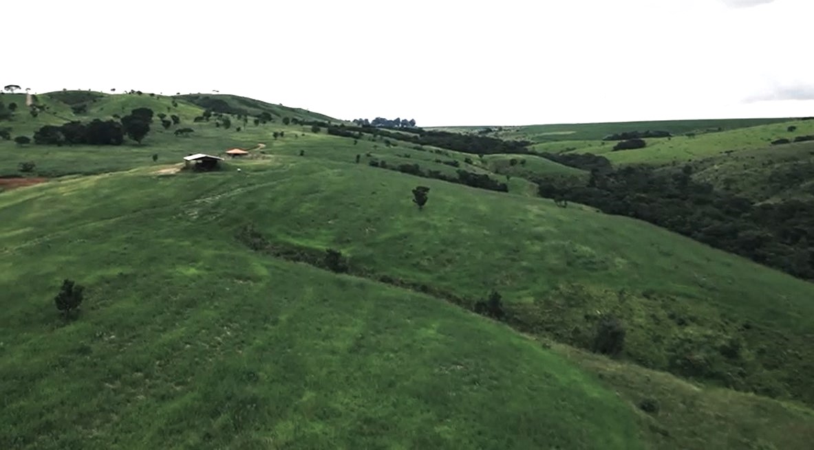 Chácara à venda com 9 quartos, 1940000m² - Foto 6