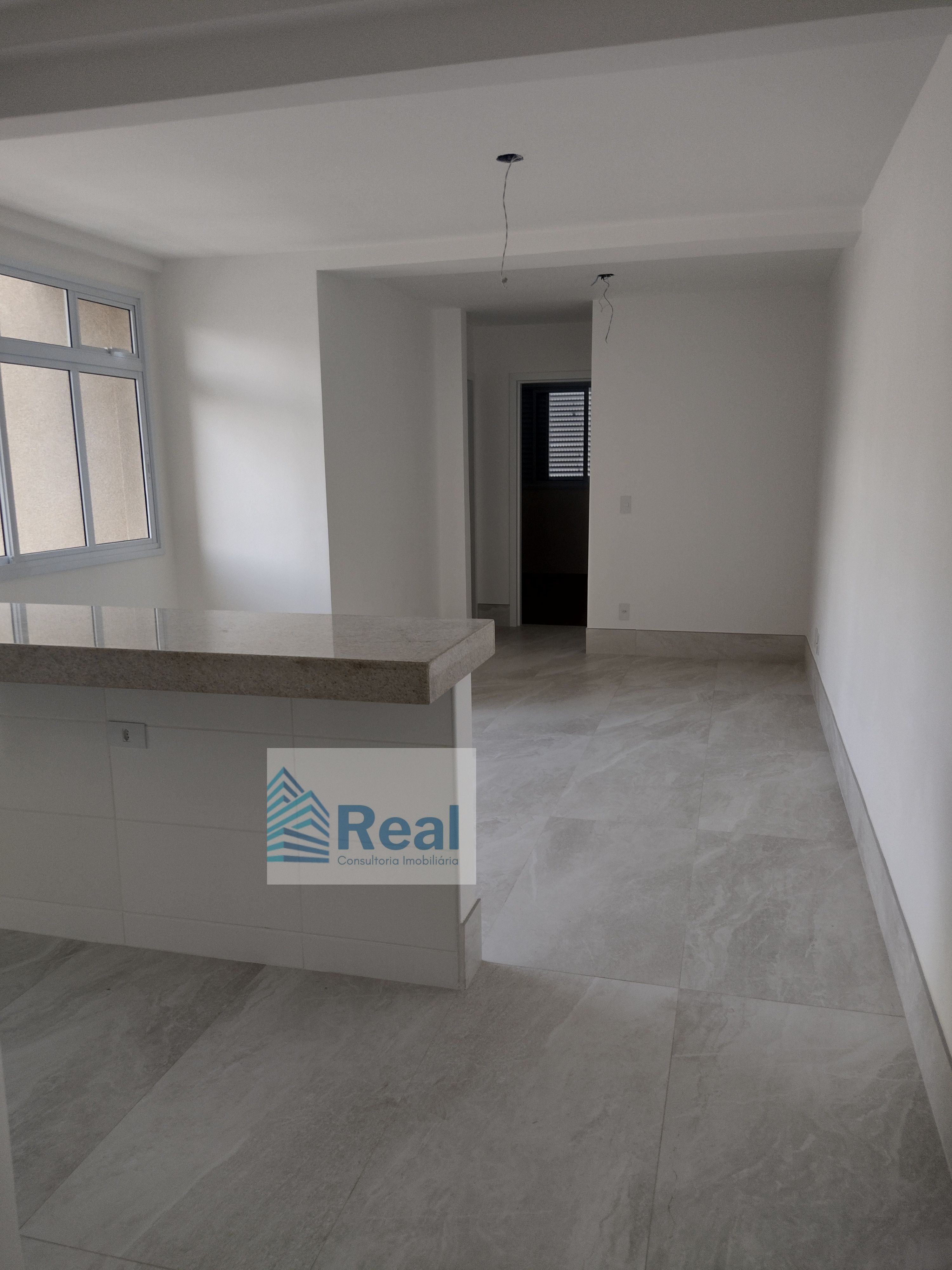 Apartamento à venda com 2 quartos, 64m² - Foto 7