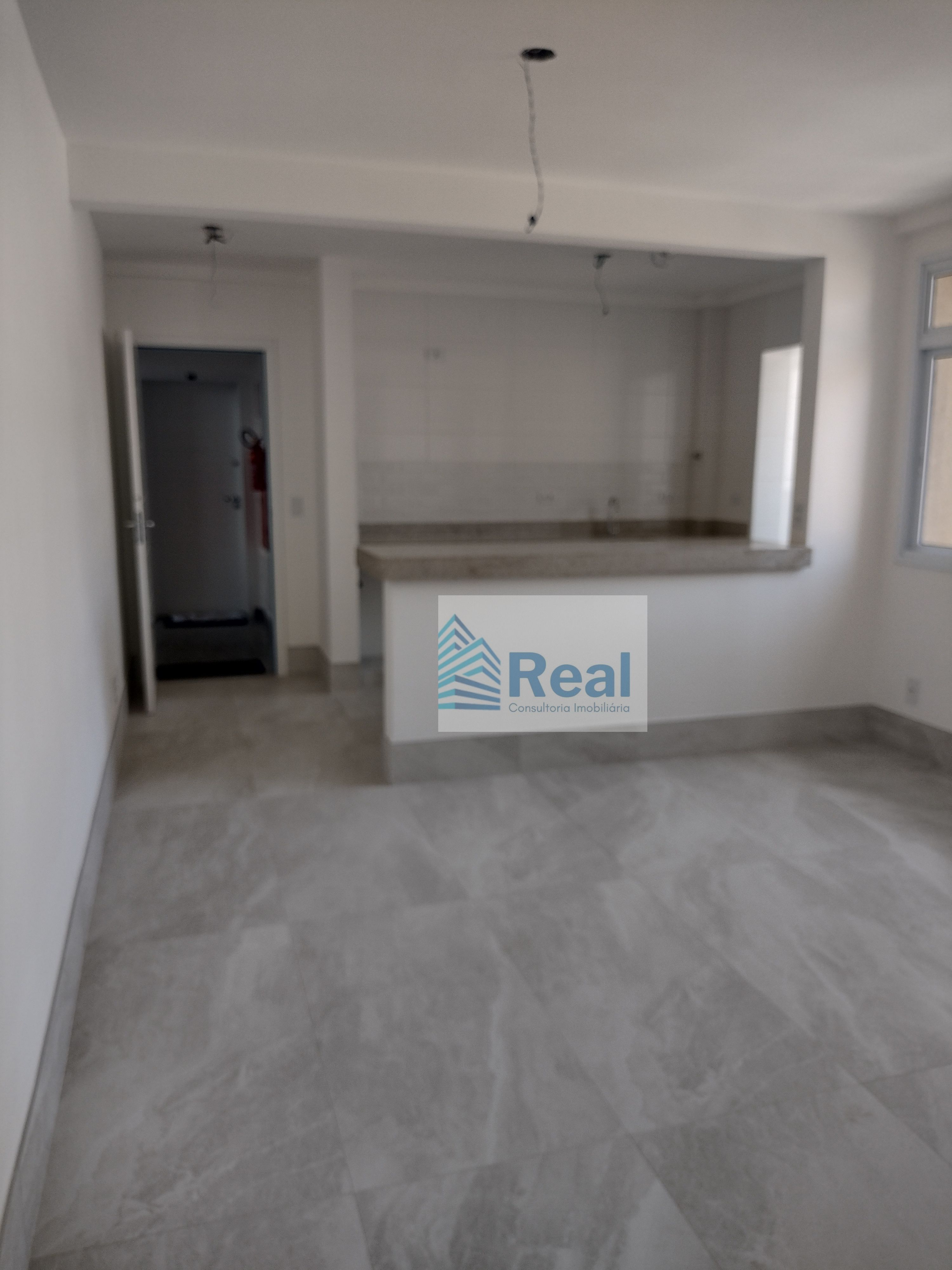 Apartamento à venda com 2 quartos, 64m² - Foto 5