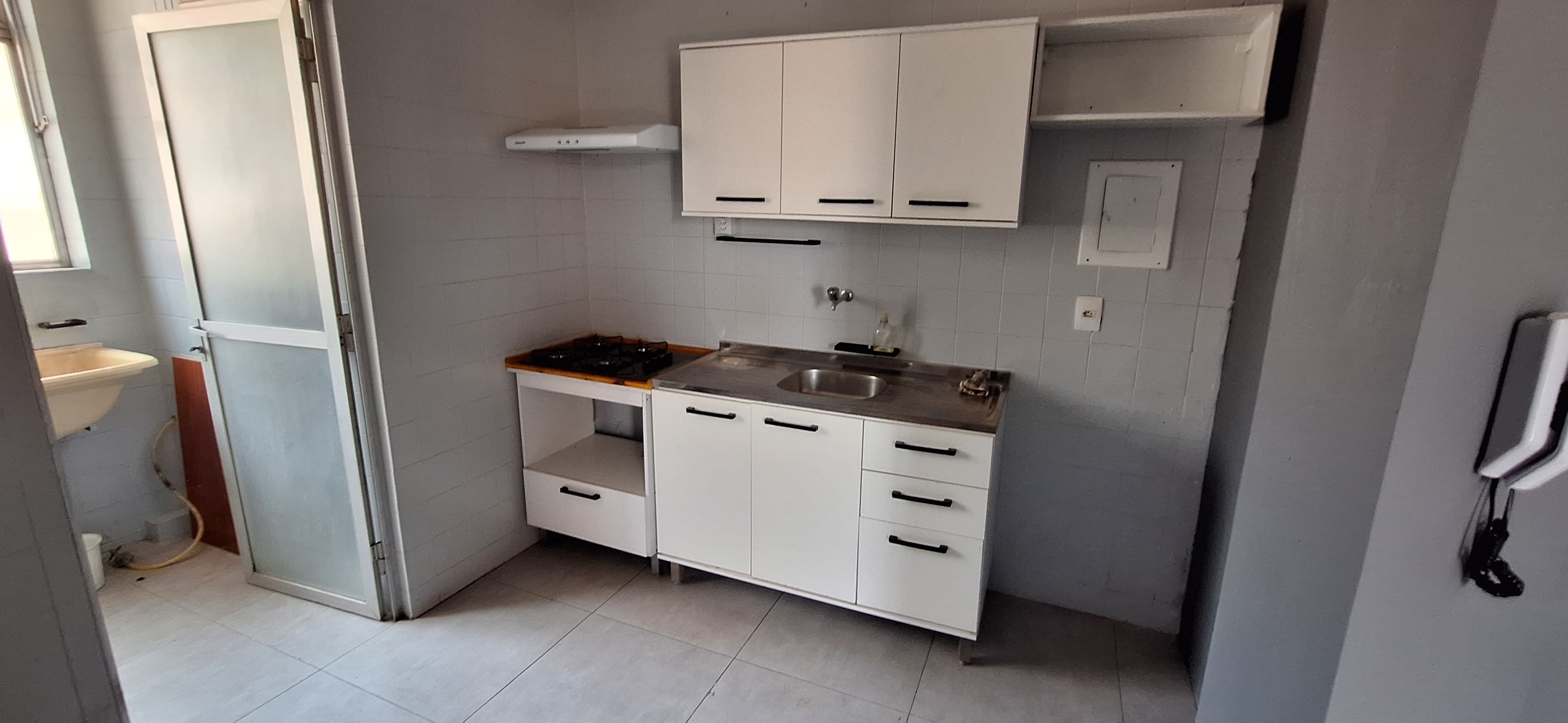 Apartamento à venda com 3 quartos, 75m² - Foto 4