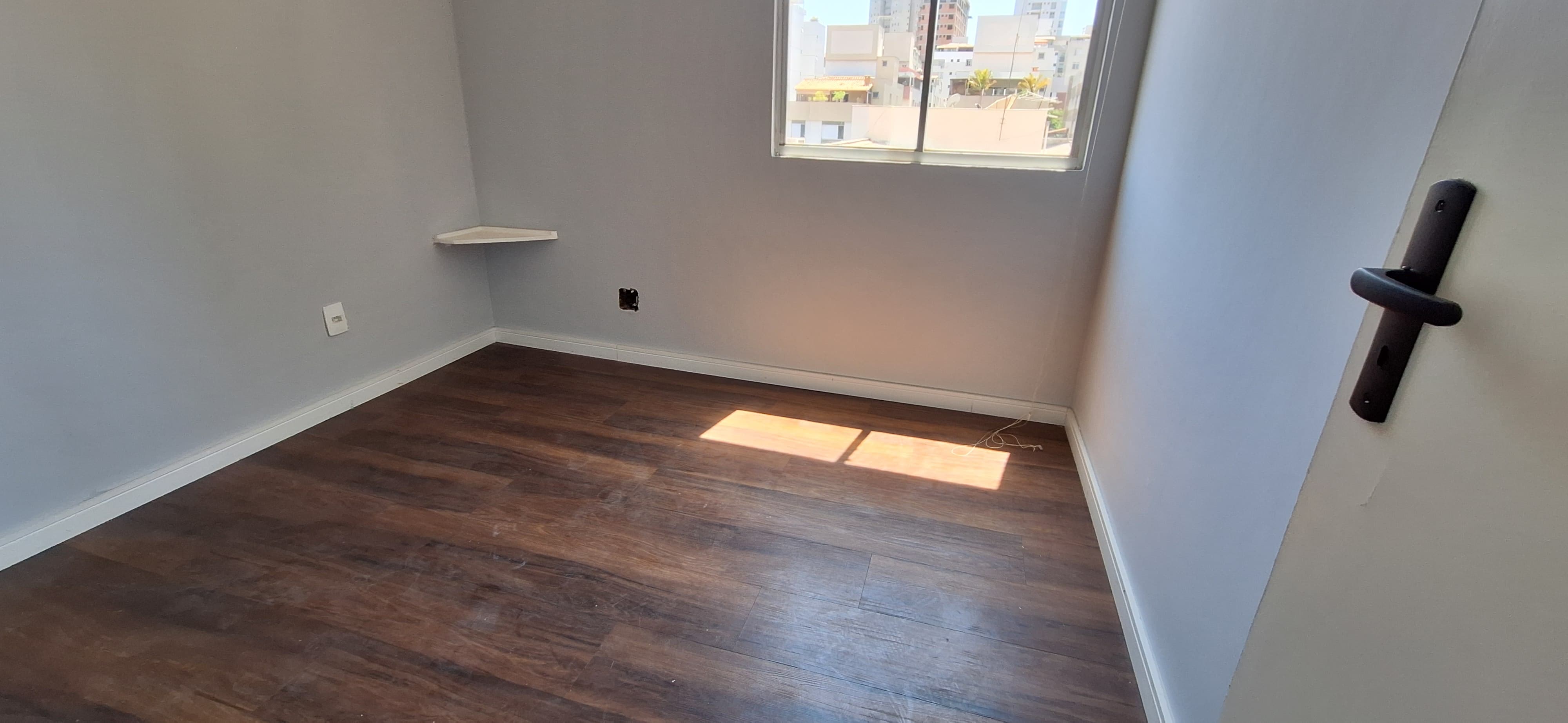 Apartamento à venda com 3 quartos, 75m² - Foto 13