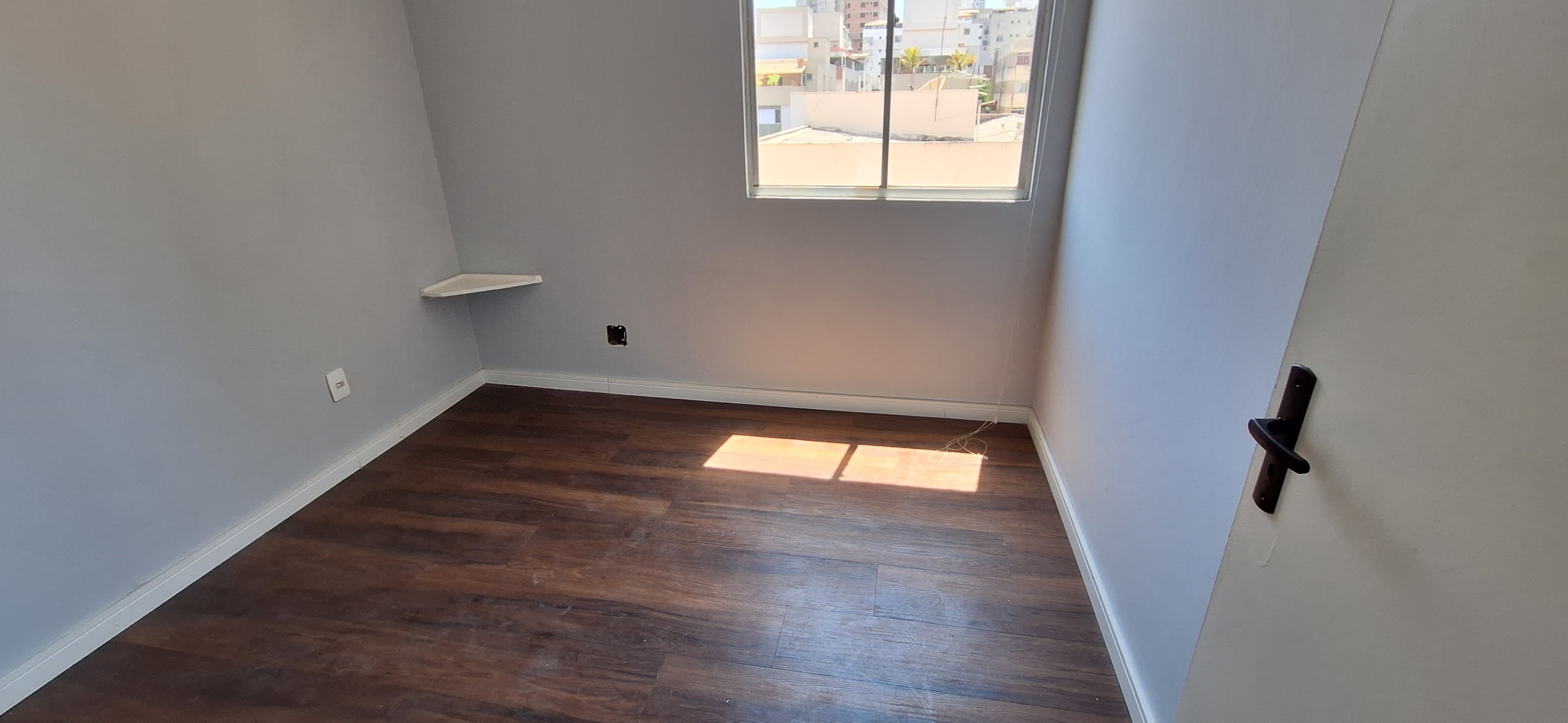 Apartamento à venda com 3 quartos, 75m² - Foto 12