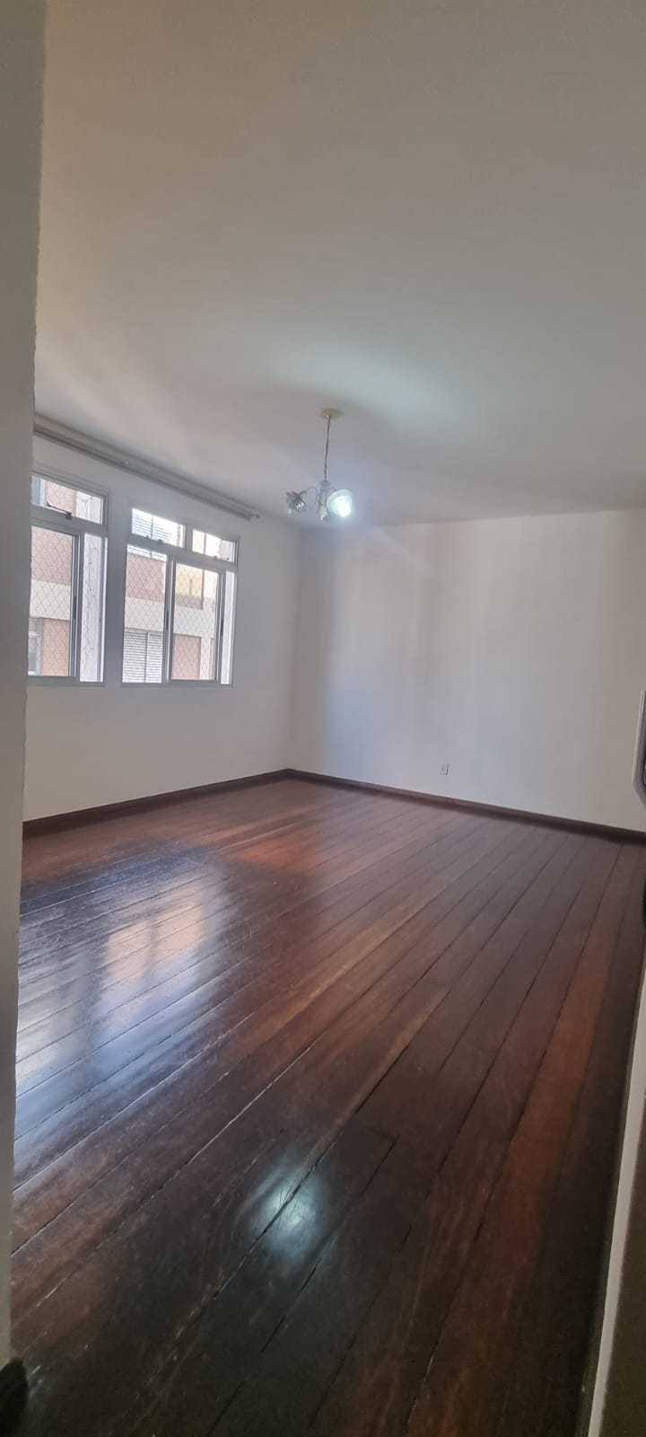 Apartamento para alugar com 3 quartos, 105m² - Foto 8