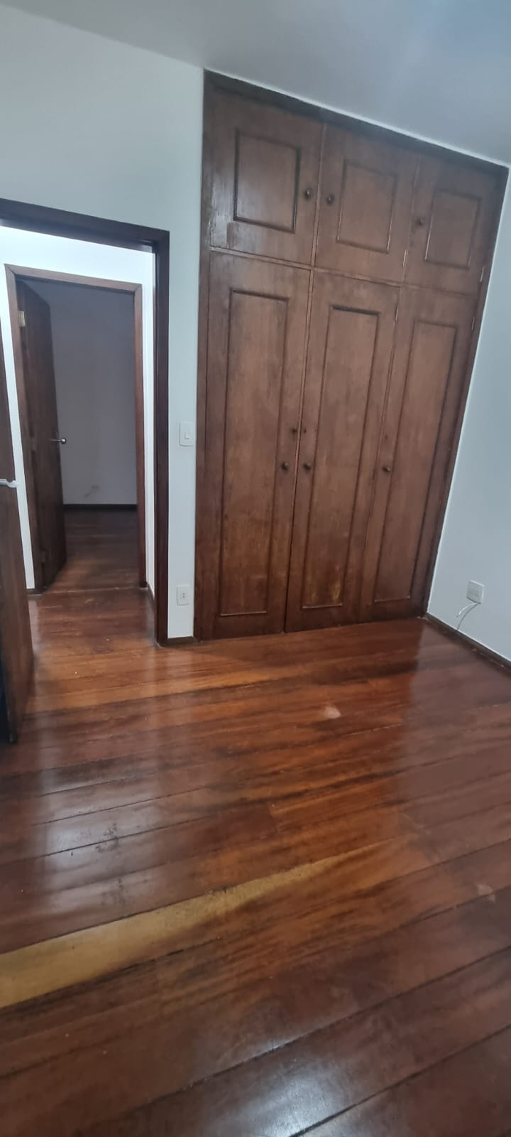 Apartamento para alugar com 3 quartos, 105m² - Foto 12