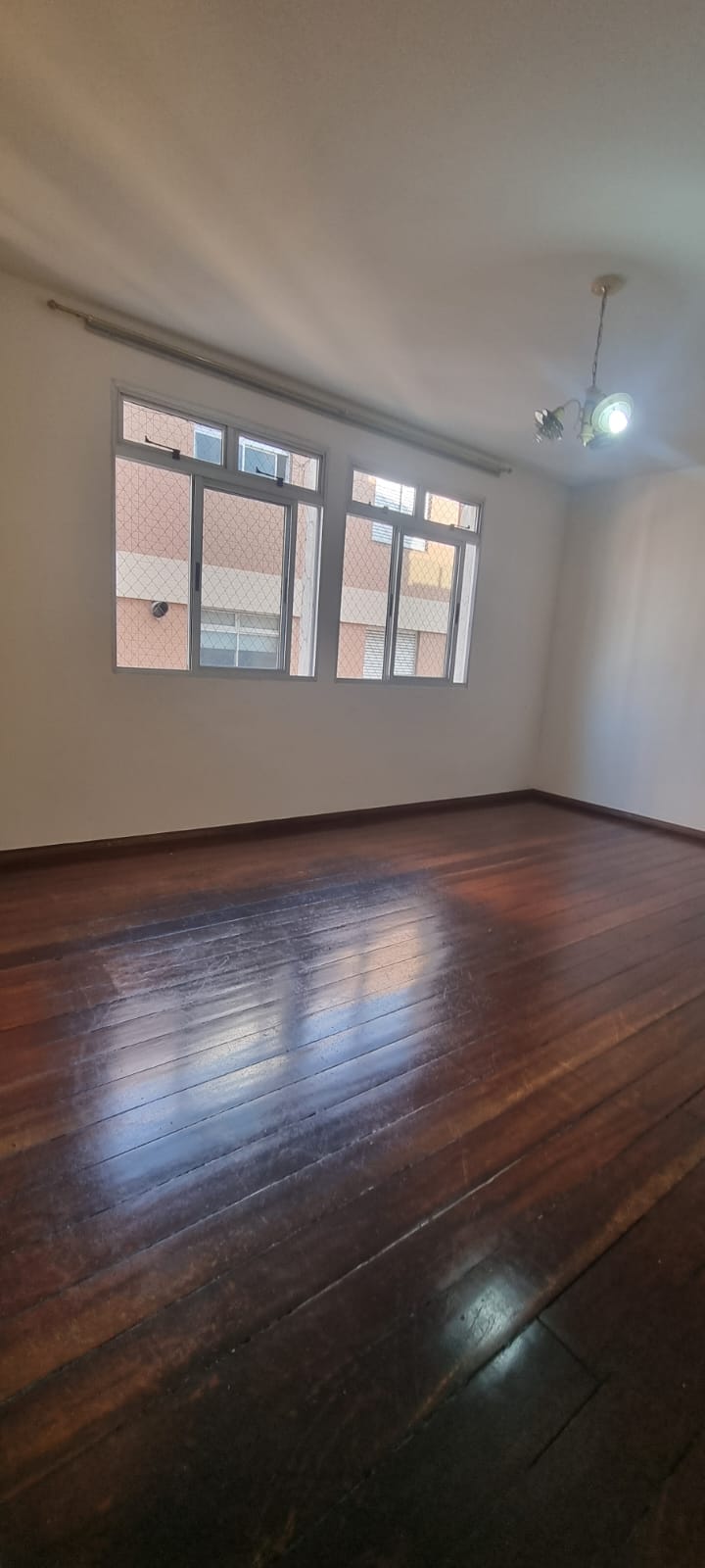 Apartamento para alugar com 3 quartos, 105m² - Foto 5