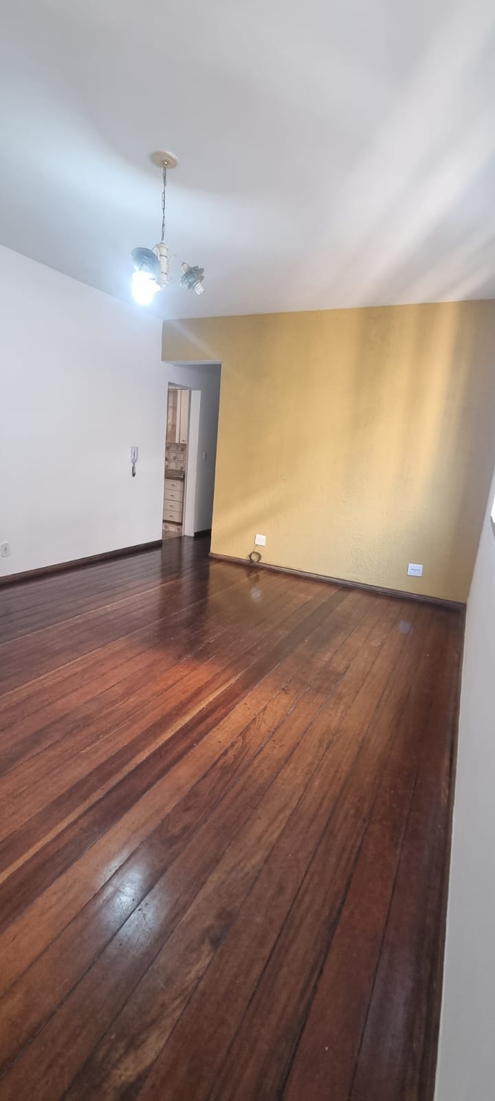 Apartamento para alugar com 3 quartos, 105m² - Foto 3