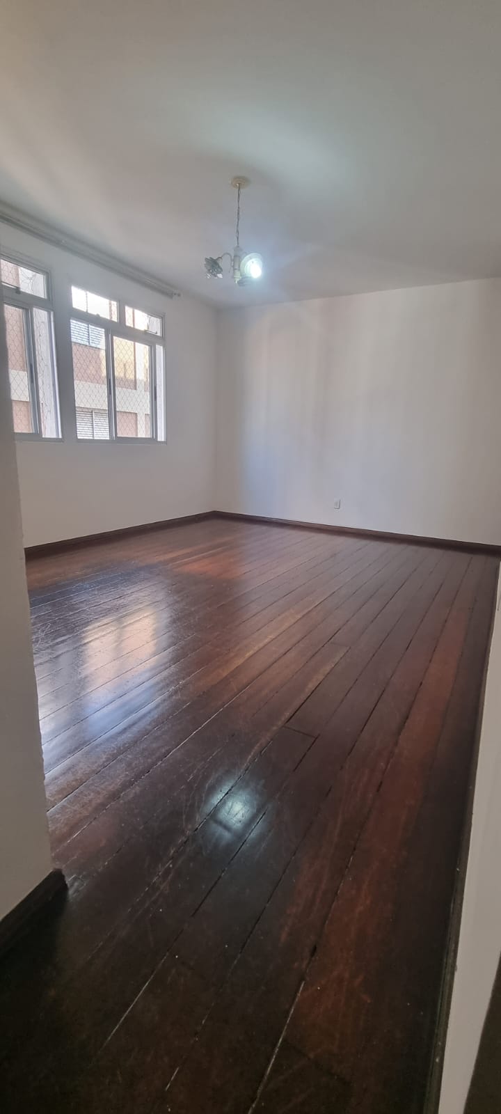 Apartamento para alugar com 3 quartos, 105m² - Foto 7