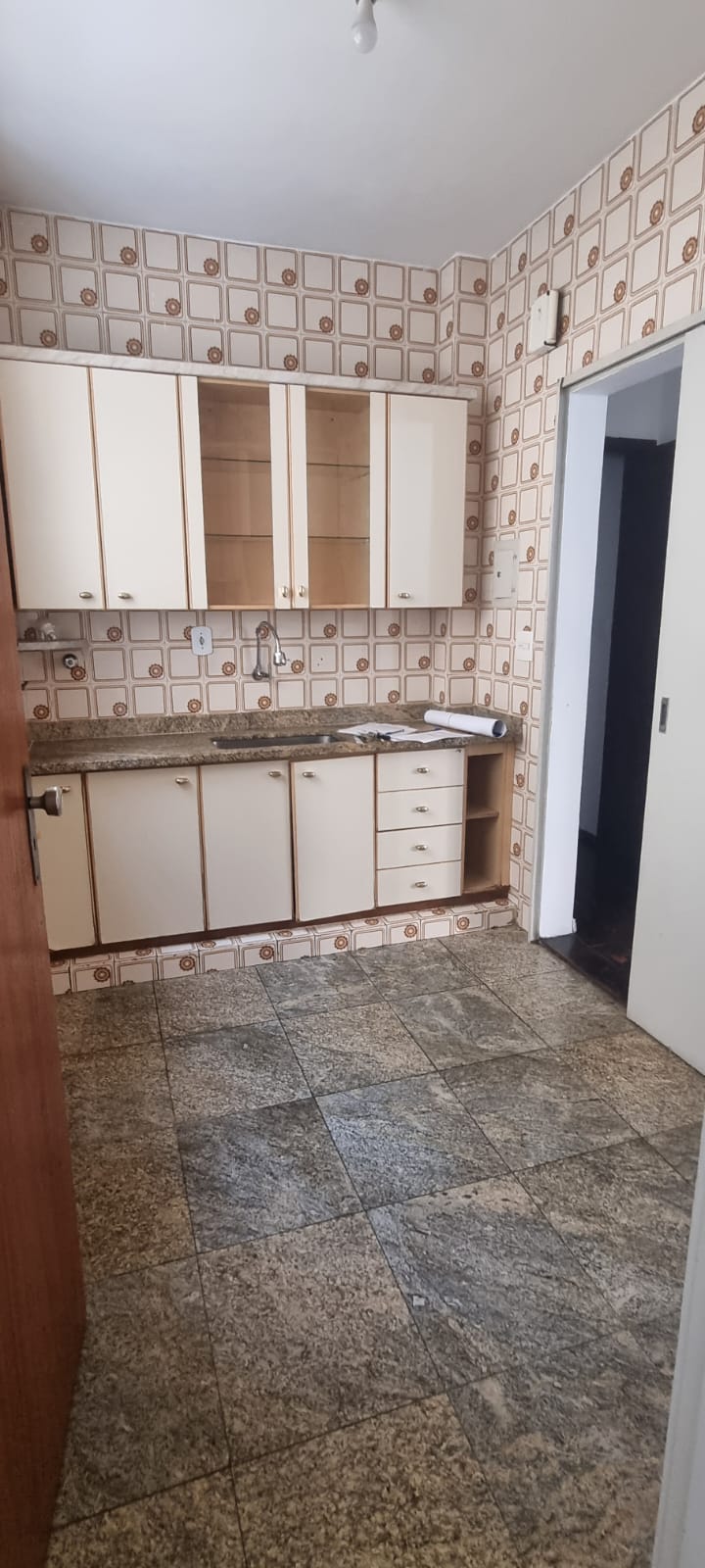 Apartamento para alugar com 3 quartos, 105m² - Foto 23