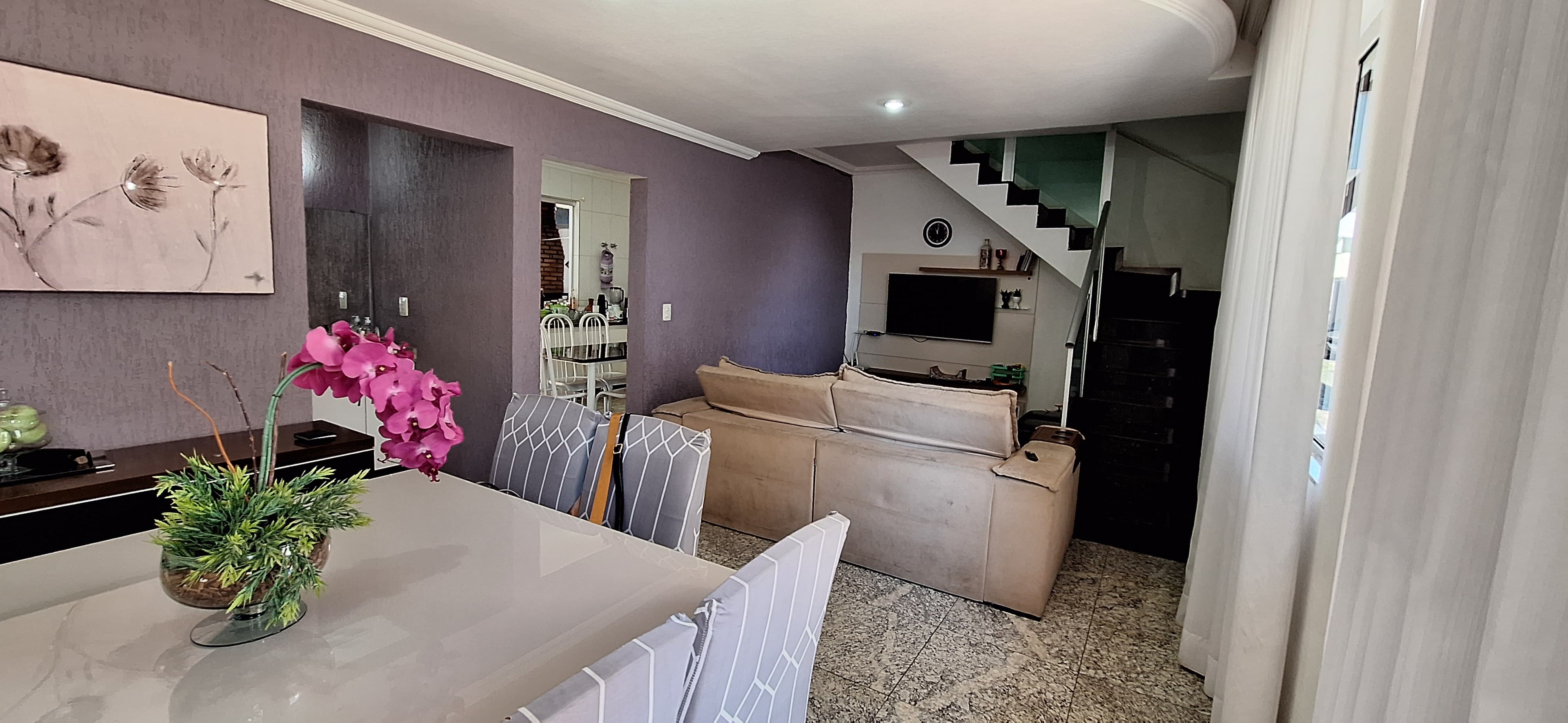 Casa à venda com 3 quartos, 160m² - Foto 1