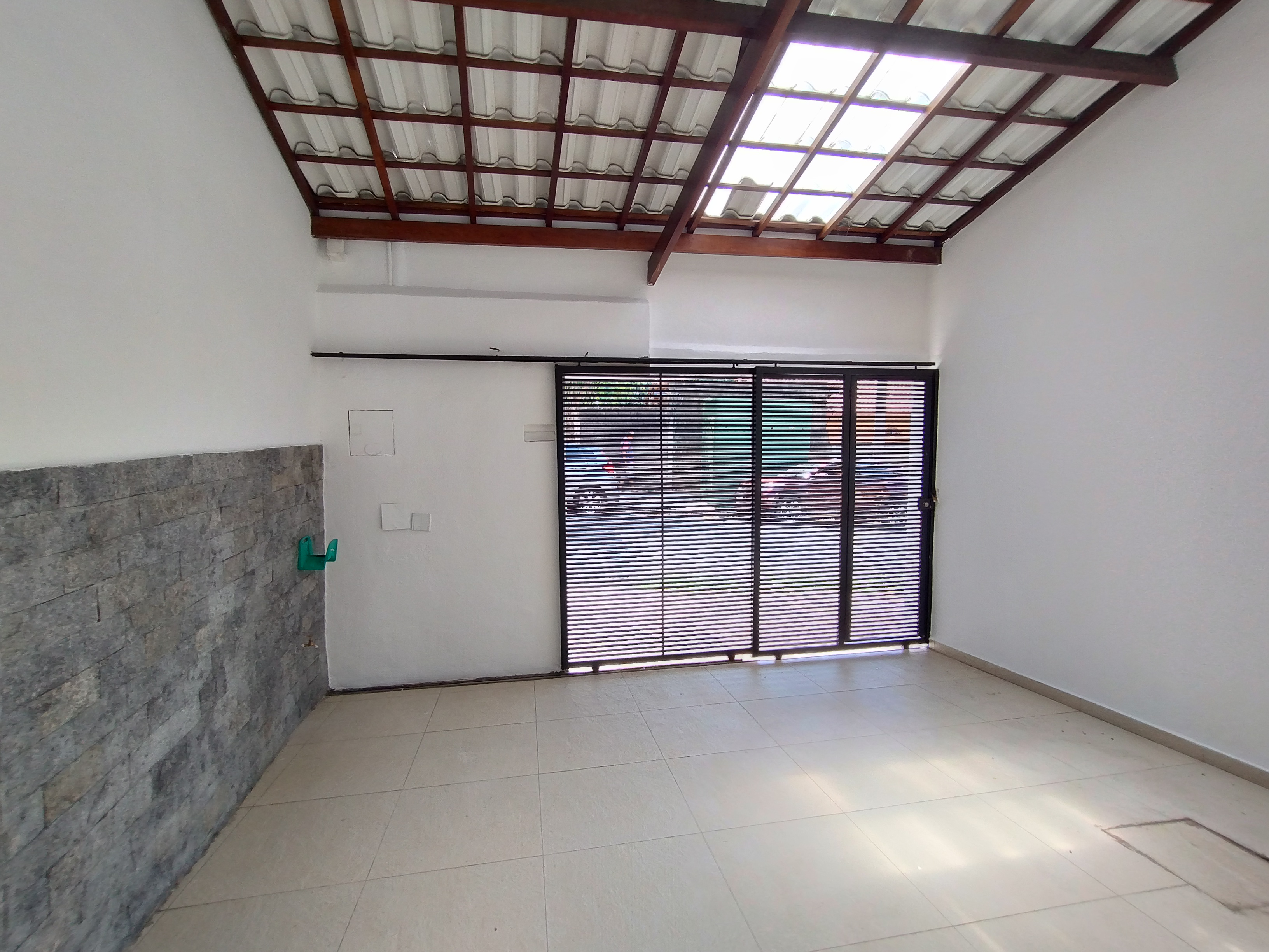 Casa para alugar com 2 quartos, 57m² - Foto 18