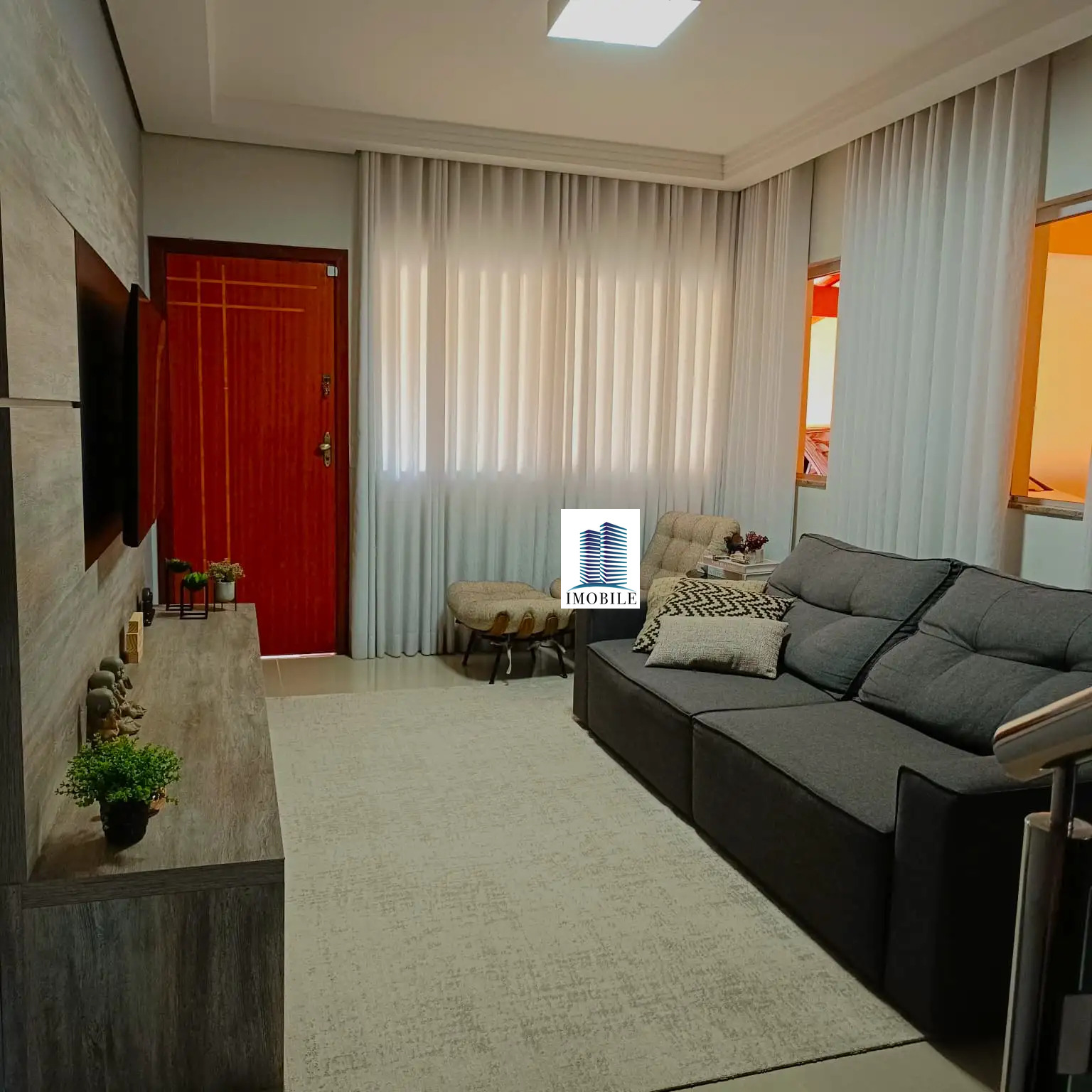 Casa à venda com 3 quartos, 178m² - Foto 2