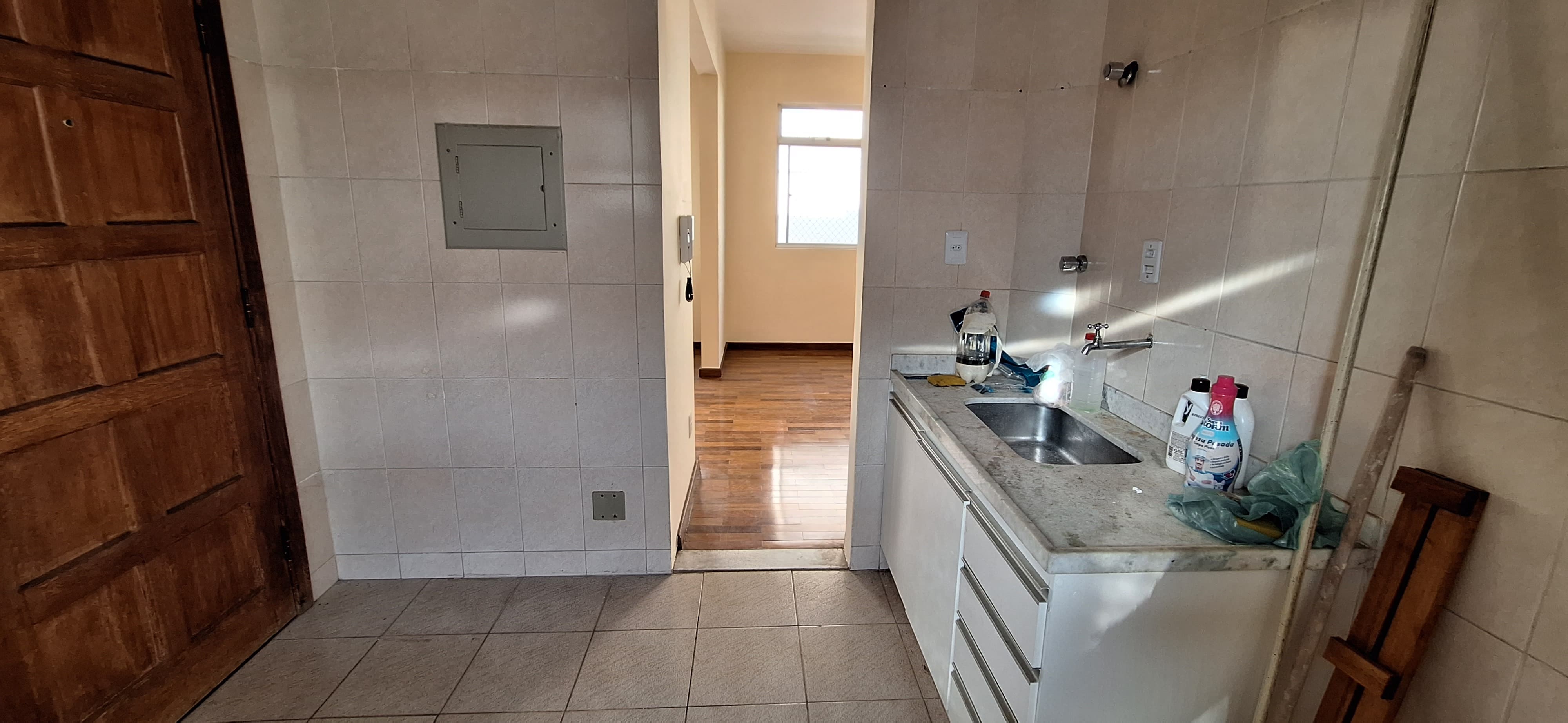 Apartamento à venda com 3 quartos, 105m² - Foto 4