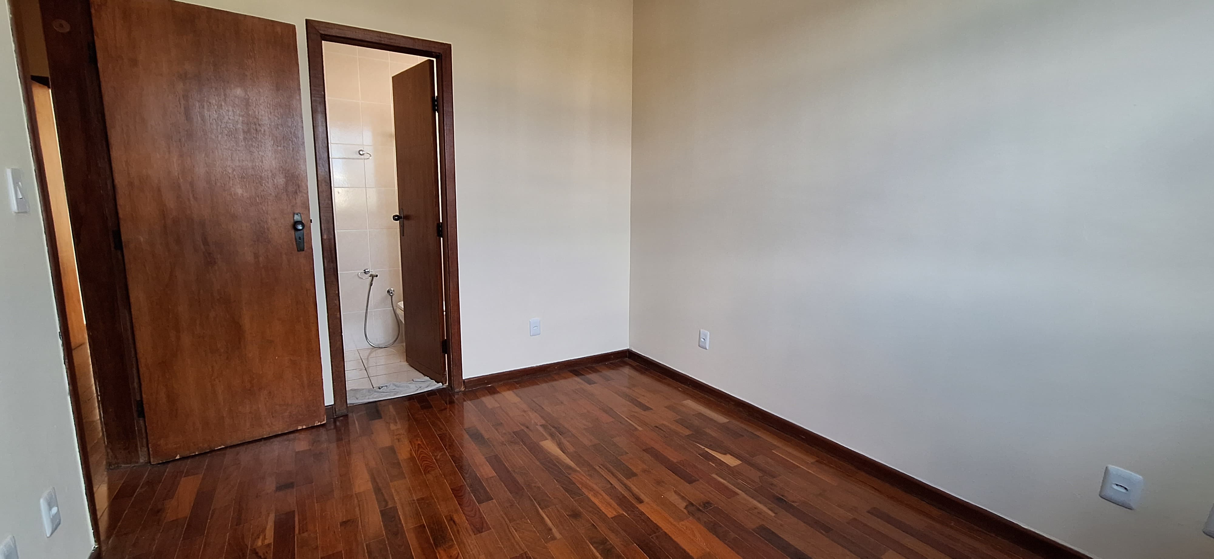 Apartamento à venda com 3 quartos, 105m² - Foto 8