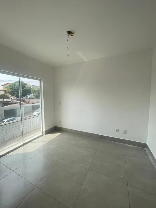 Apartamento à venda com 3 quartos, 150m² - Foto 3