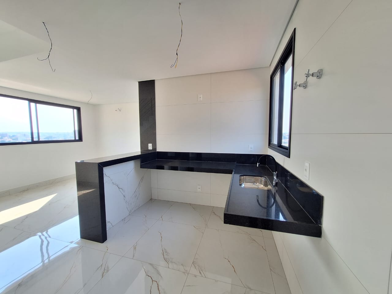 Cobertura à venda com 4 quartos, 140m² - Foto 4