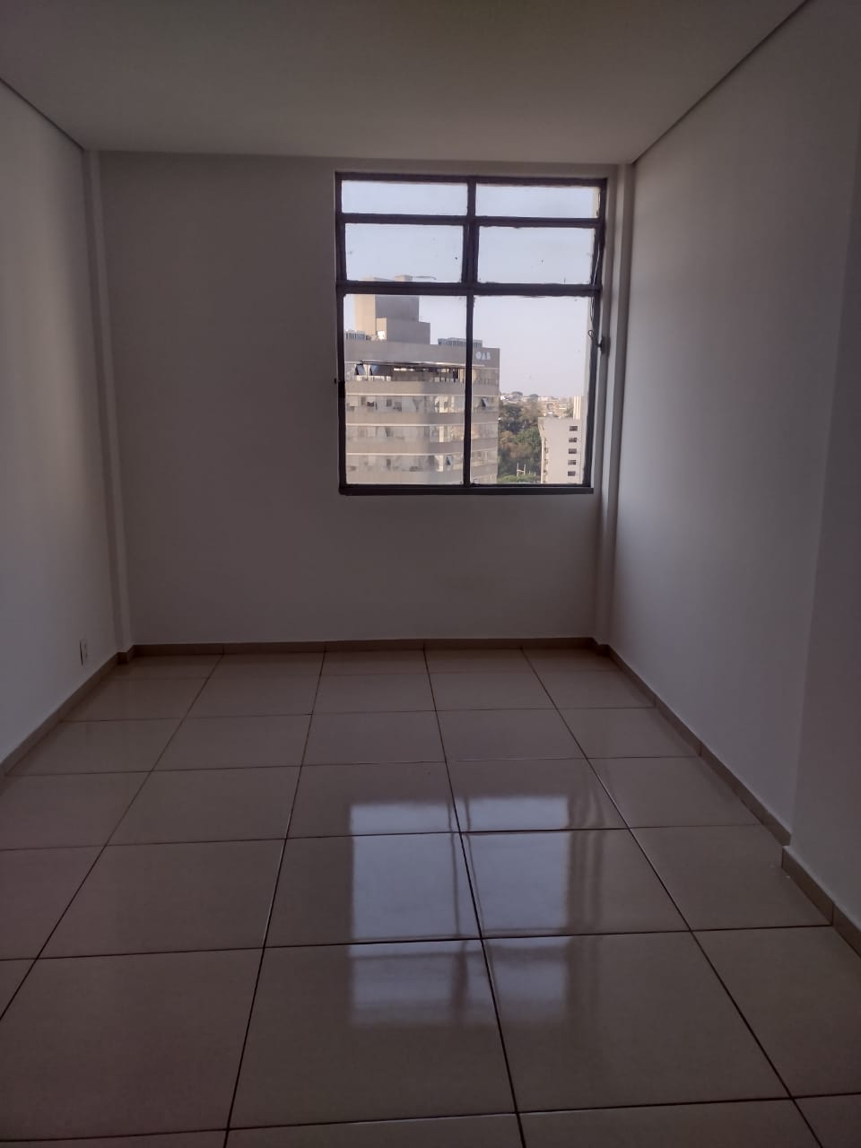 Apartamento para alugar com 2 quartos, 70m² - Foto 18