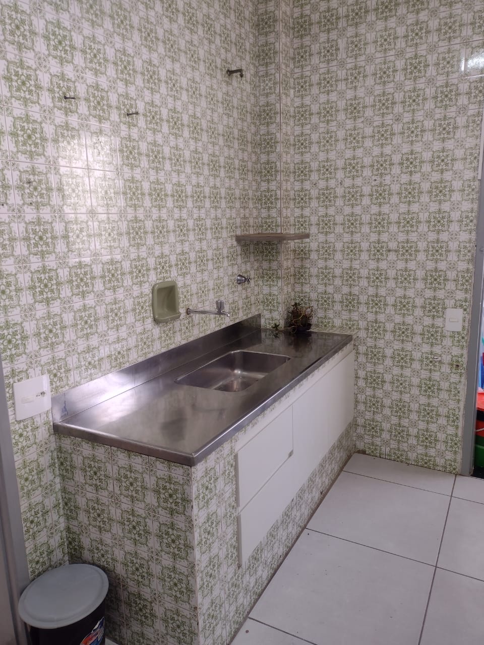 Apartamento para alugar com 2 quartos, 70m² - Foto 13