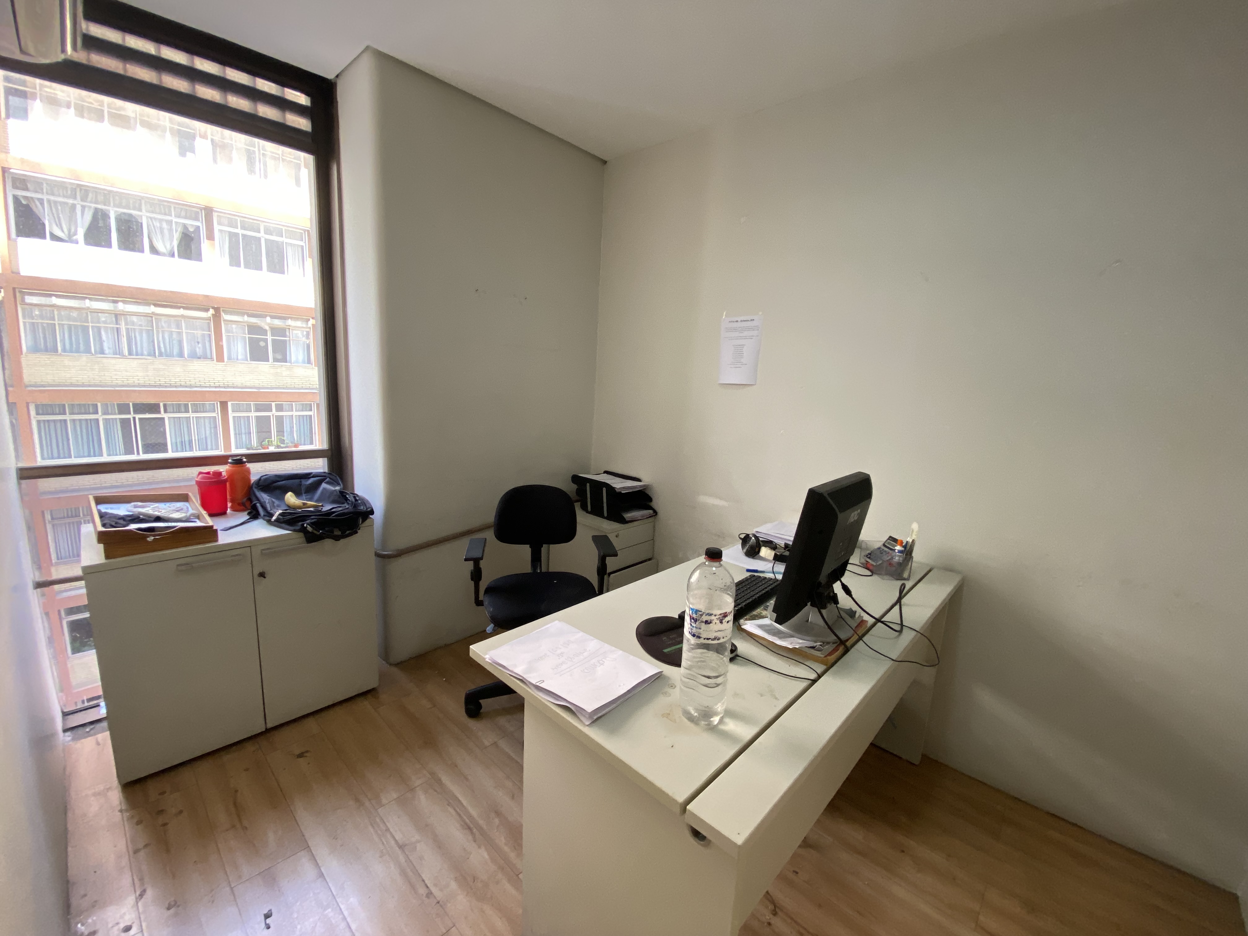 Conjunto Comercial-Sala para alugar com 3 quartos, 150m² - Foto 12