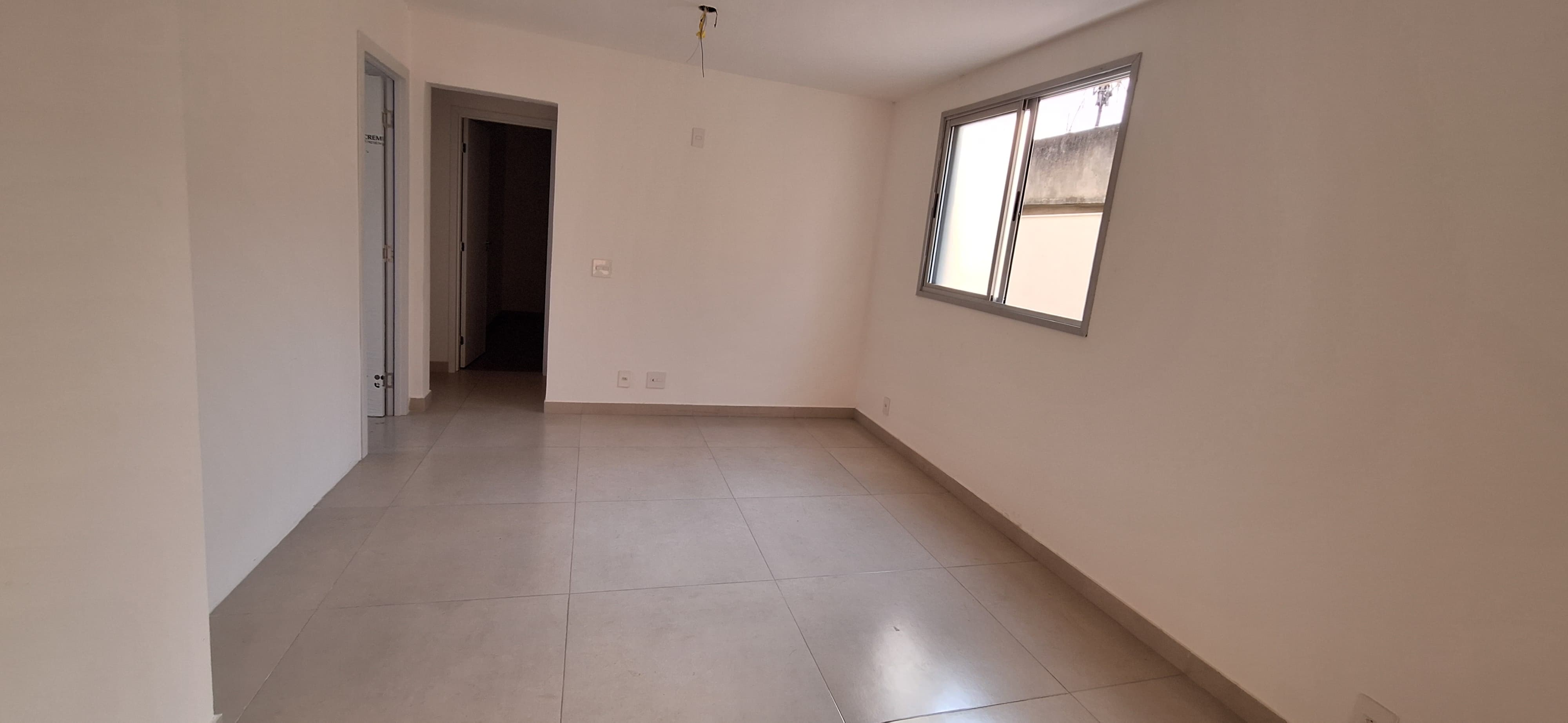 Apartamento à venda com 3 quartos, 90m² - Foto 1