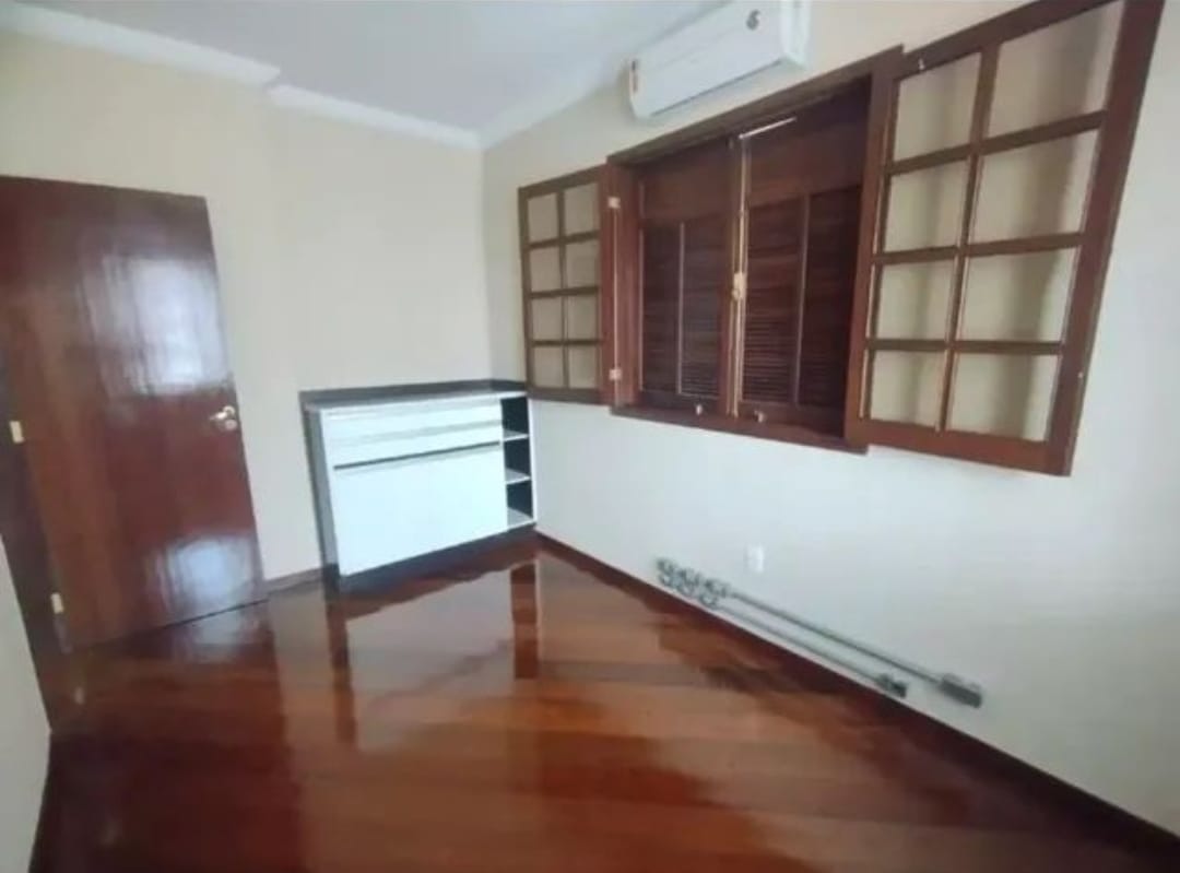 Casa à venda com 5 quartos, 303m² - Foto 6