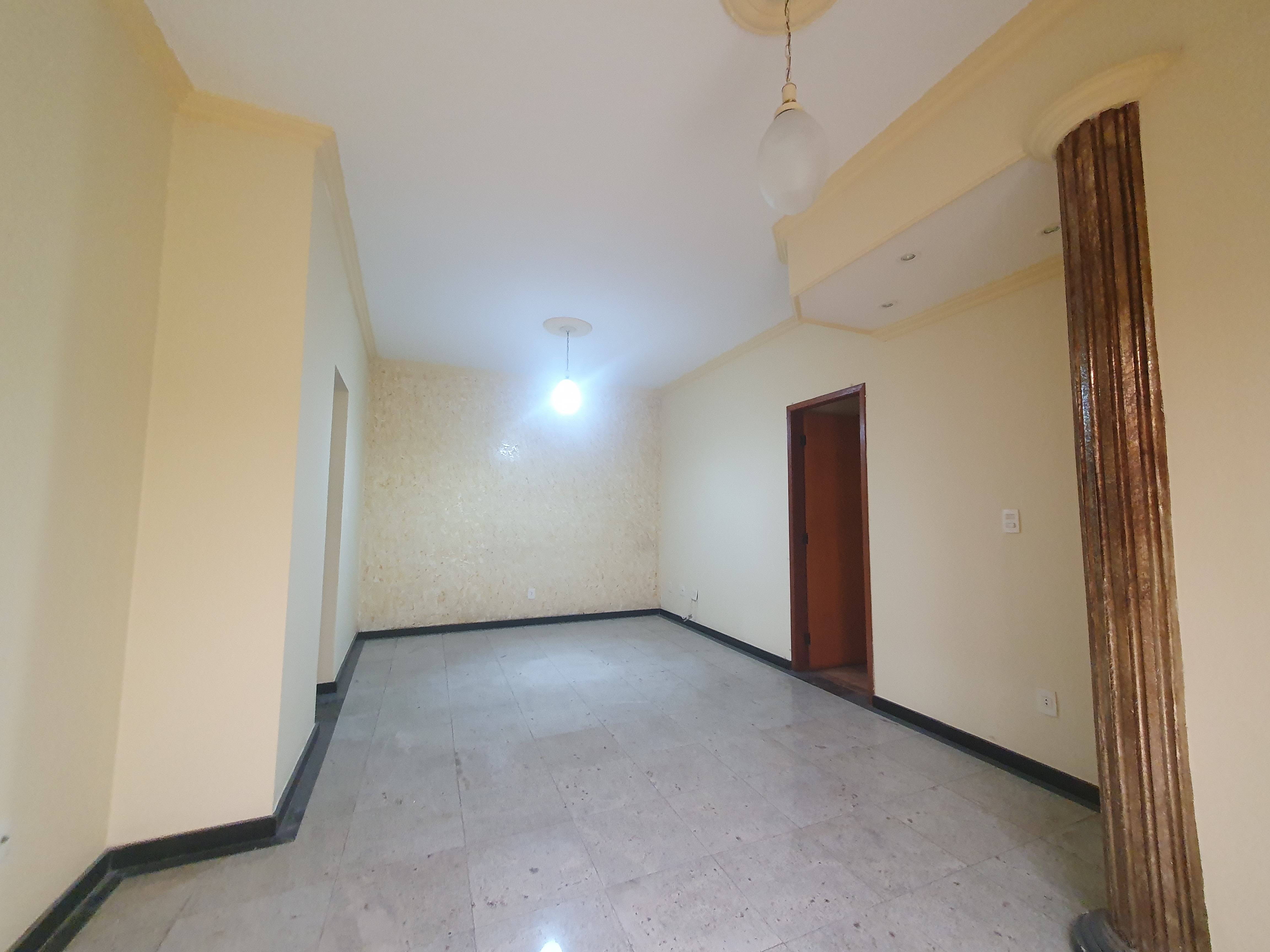 Apartamento à venda com 3 quartos, 130m² - Foto 1