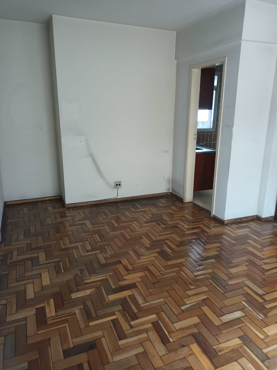 Apartamento à venda com 3 quartos, 95m² - Foto 1