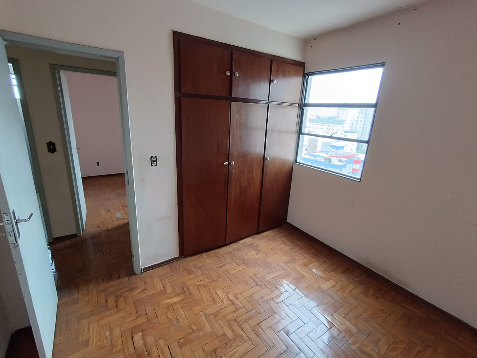 Apartamento à venda com 3 quartos, 95m² - Foto 12