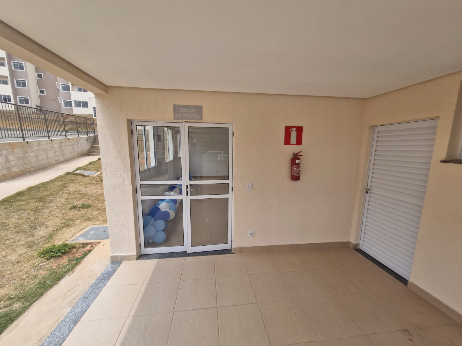 Apartamento para alugar com 2 quartos, 71m² - Foto 6