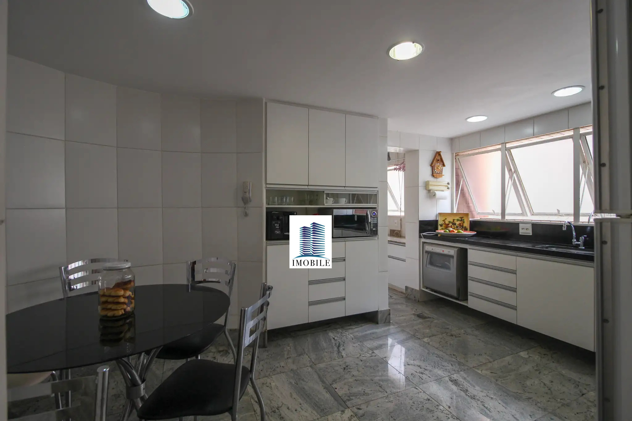 Apartamento à venda com 4 quartos, 185m² - Foto 7