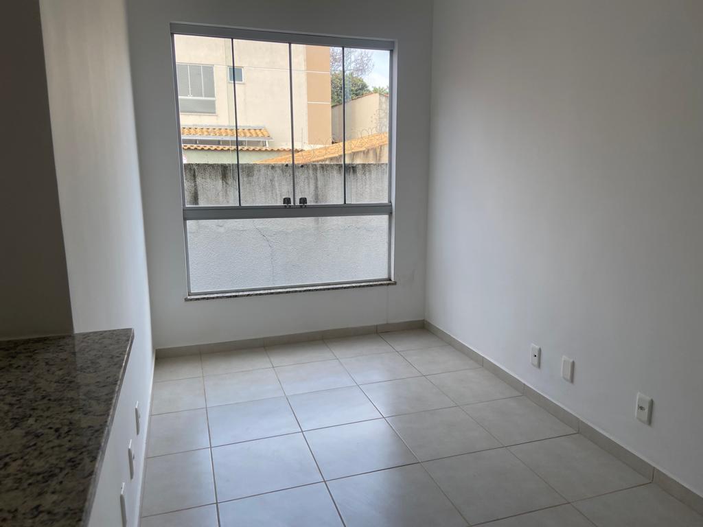 Apartamento à venda com 2 quartos, 50m² - Foto 3