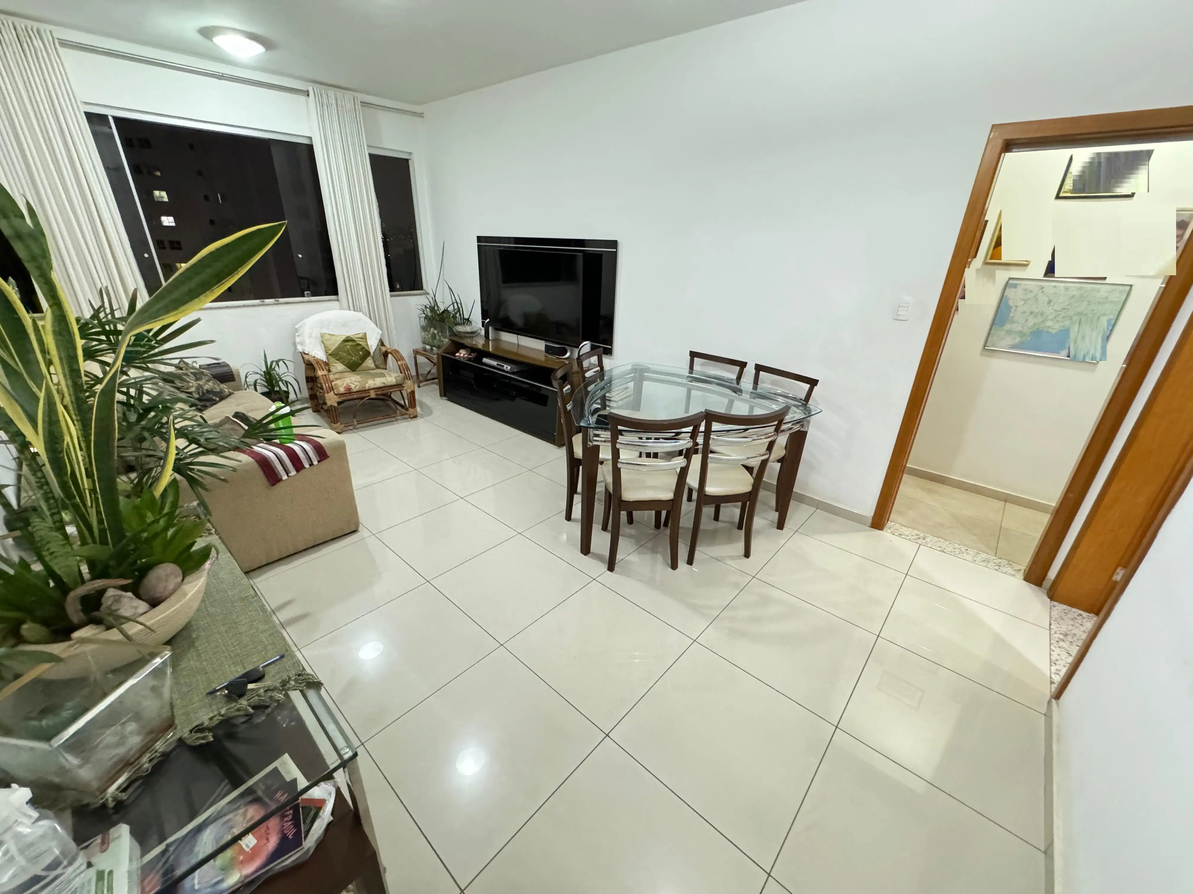 Apartamento à venda com 3 quartos, 83m² - Foto 1