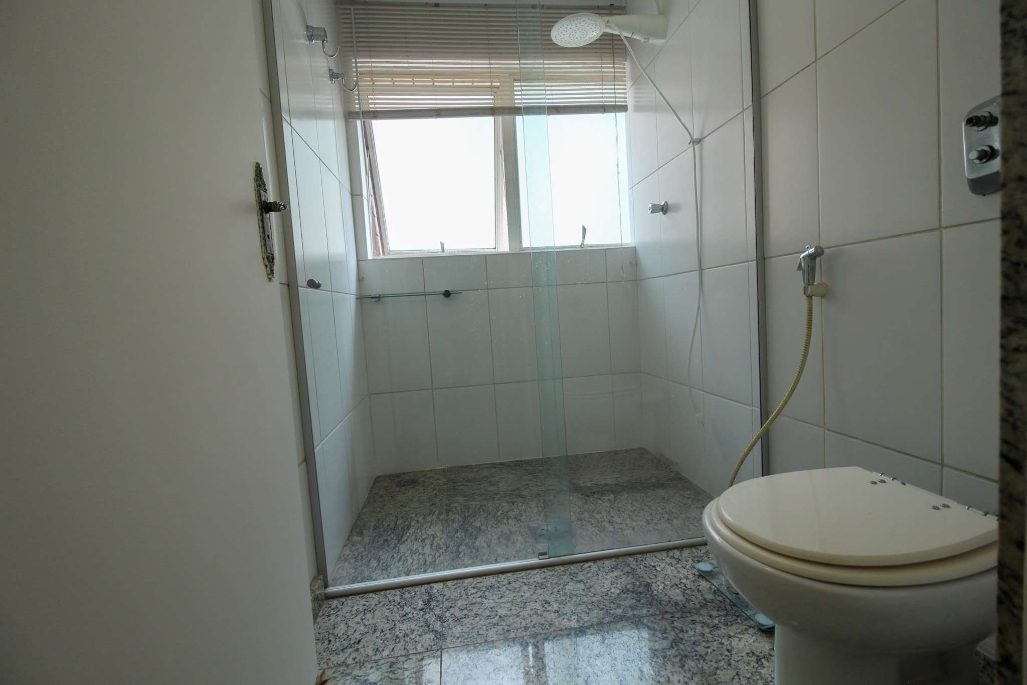 Apartamento à venda com 4 quartos, 185m² - Foto 15