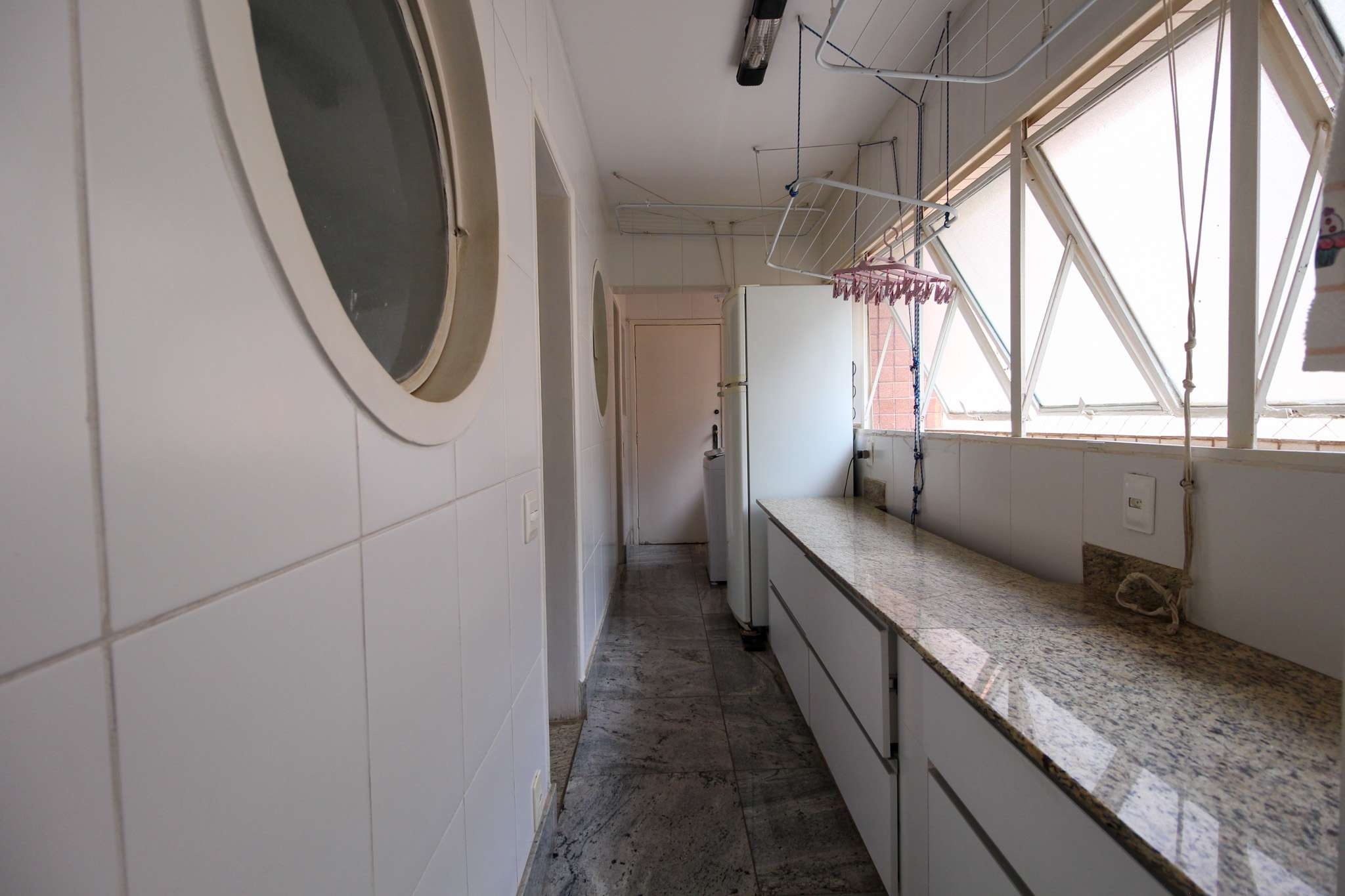 Apartamento à venda com 4 quartos, 185m² - Foto 18