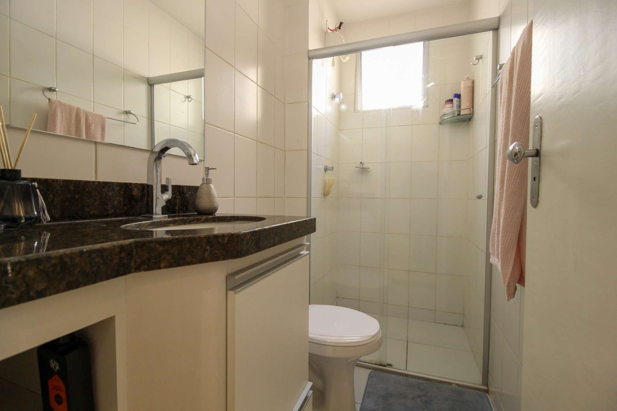 Apartamento à venda com 2 quartos, 65m² - Foto 9