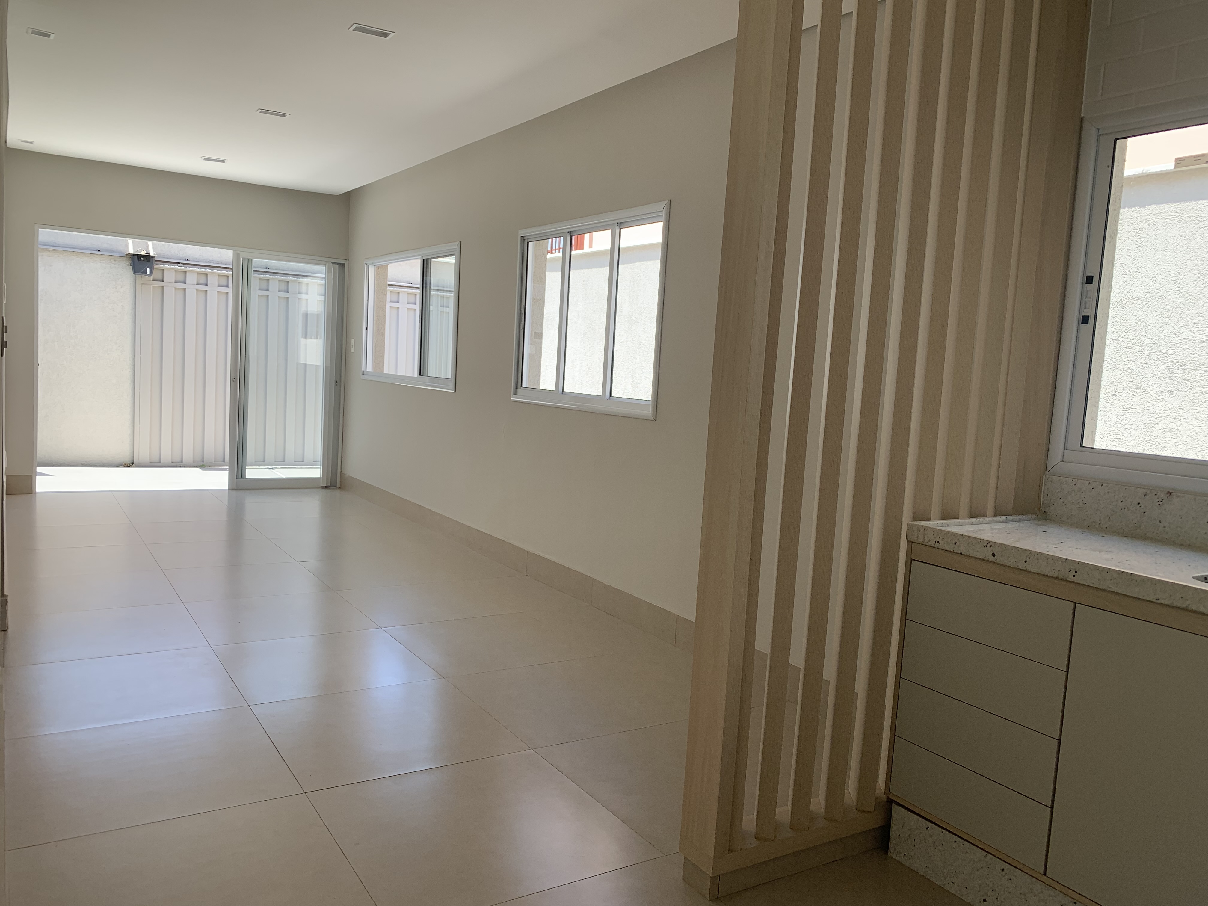 Casa para alugar com 3 quartos, 130m² - Foto 5