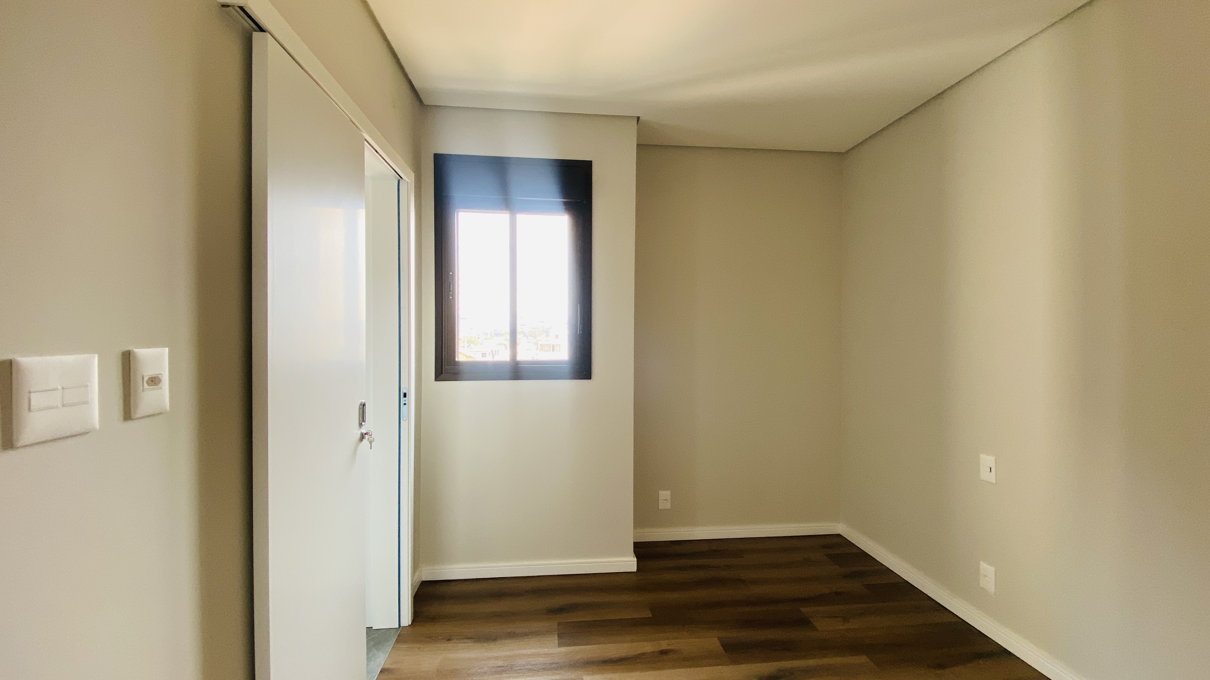 Apartamento à venda com 4 quartos, 161m² - Foto 15