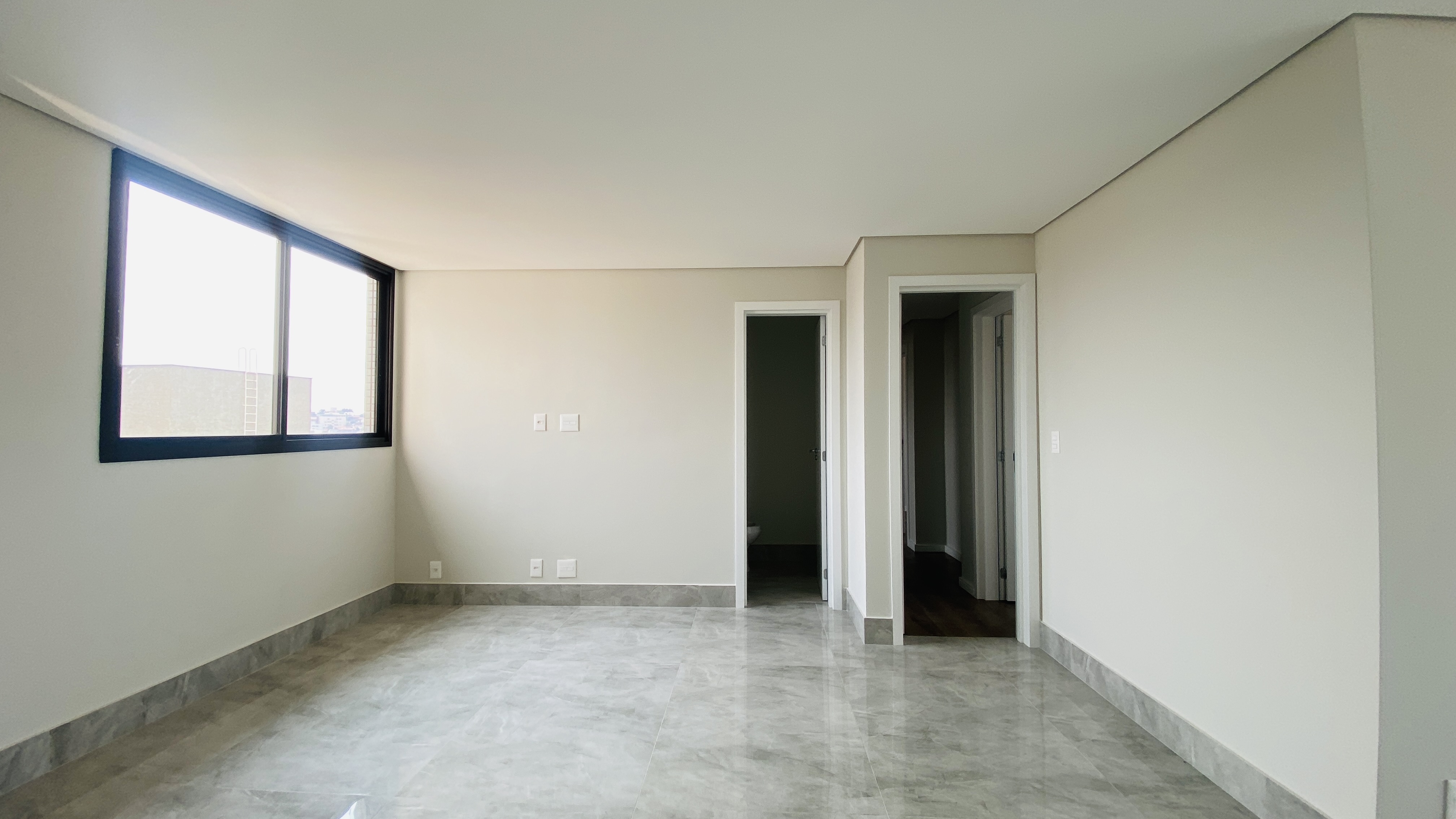 Apartamento à venda com 4 quartos, 161m² - Foto 9