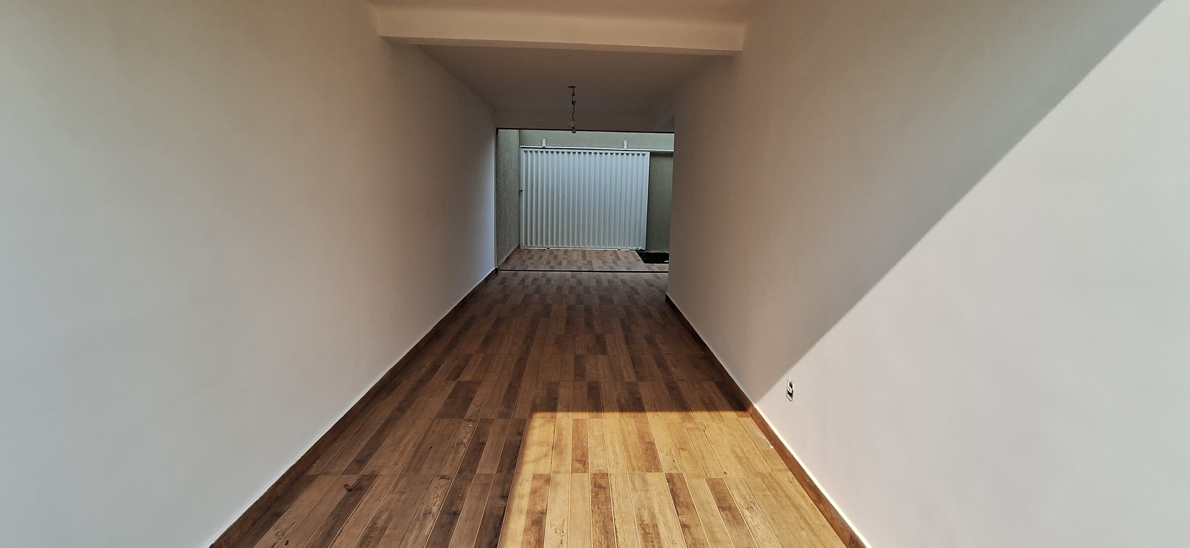 Casa à venda com 3 quartos, 145m² - Foto 2