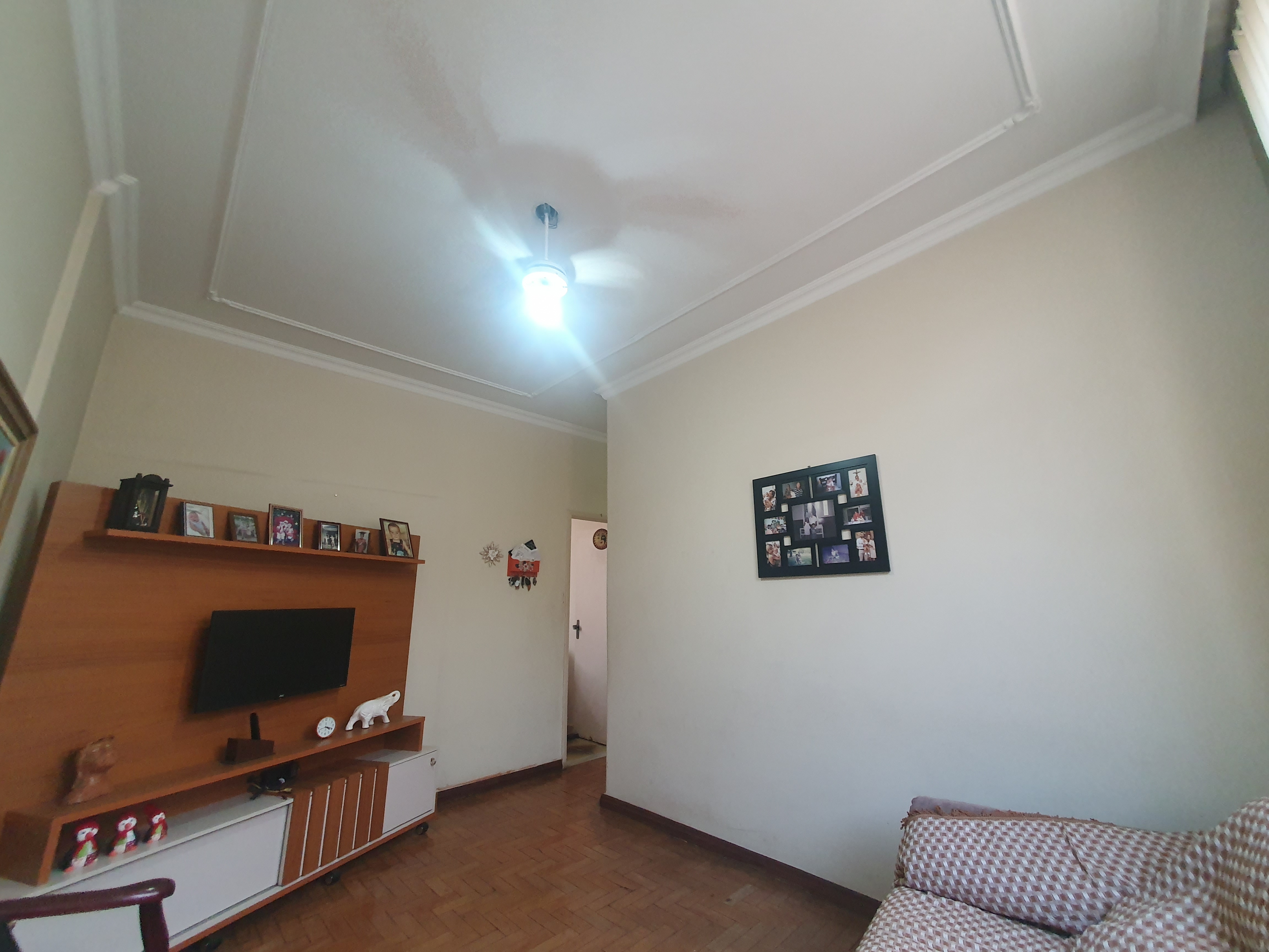 Apartamento à venda com 3 quartos, 80m² - Foto 2