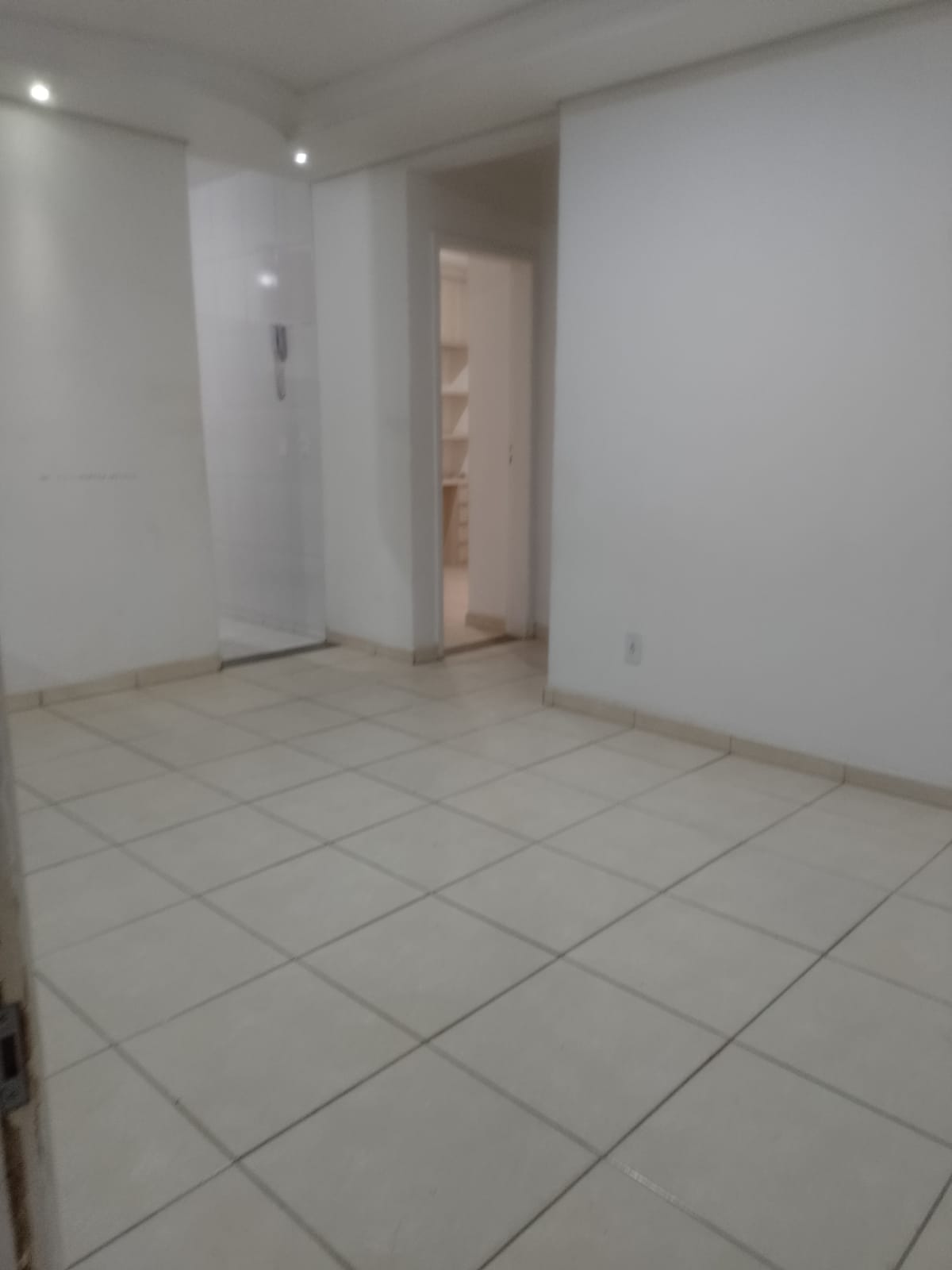 Apartamento à venda com 2 quartos - Foto 1