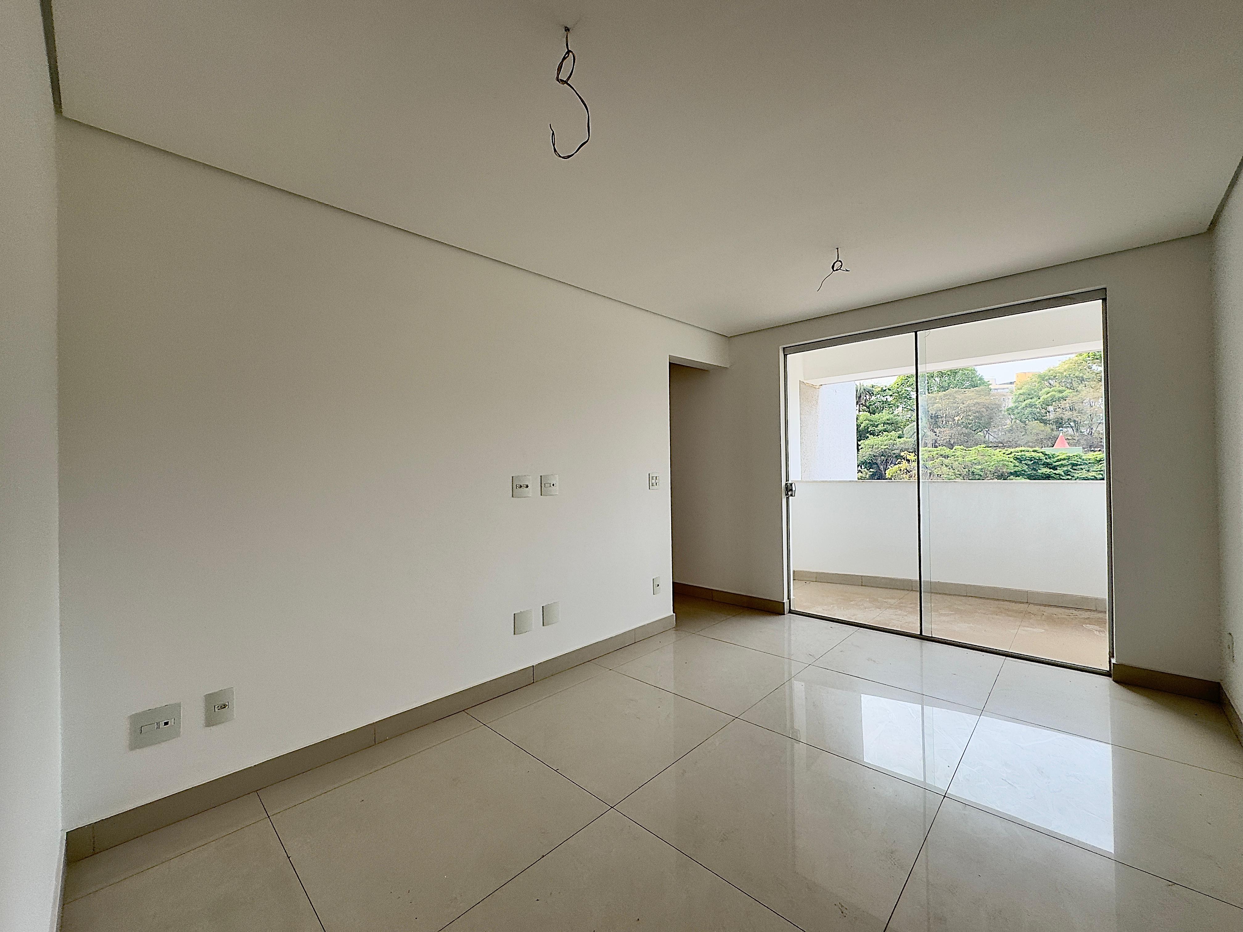 Apartamento à venda com 3 quartos, 72m² - Foto 2