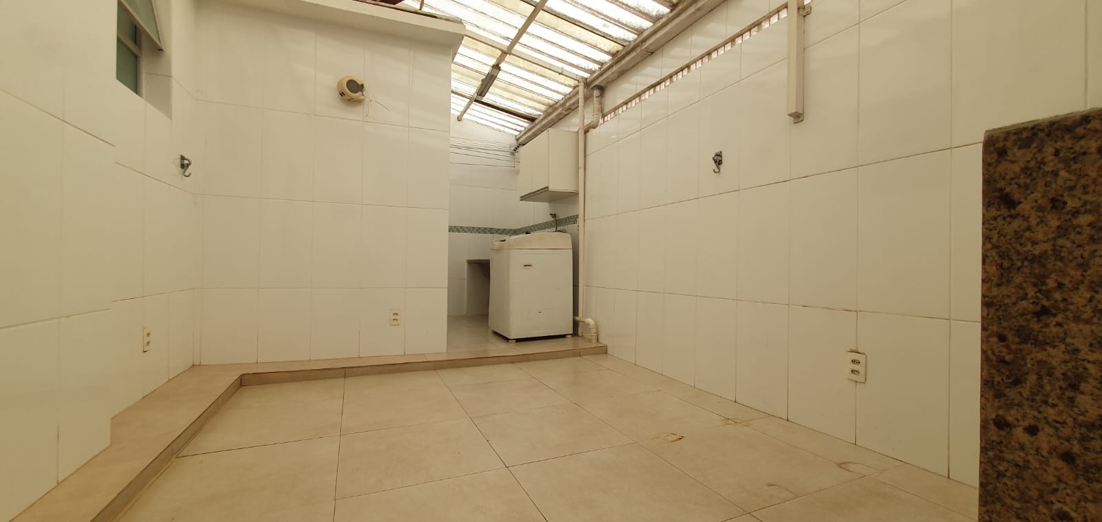 Apartamento para alugar com 3 quartos, 120m² - Foto 17