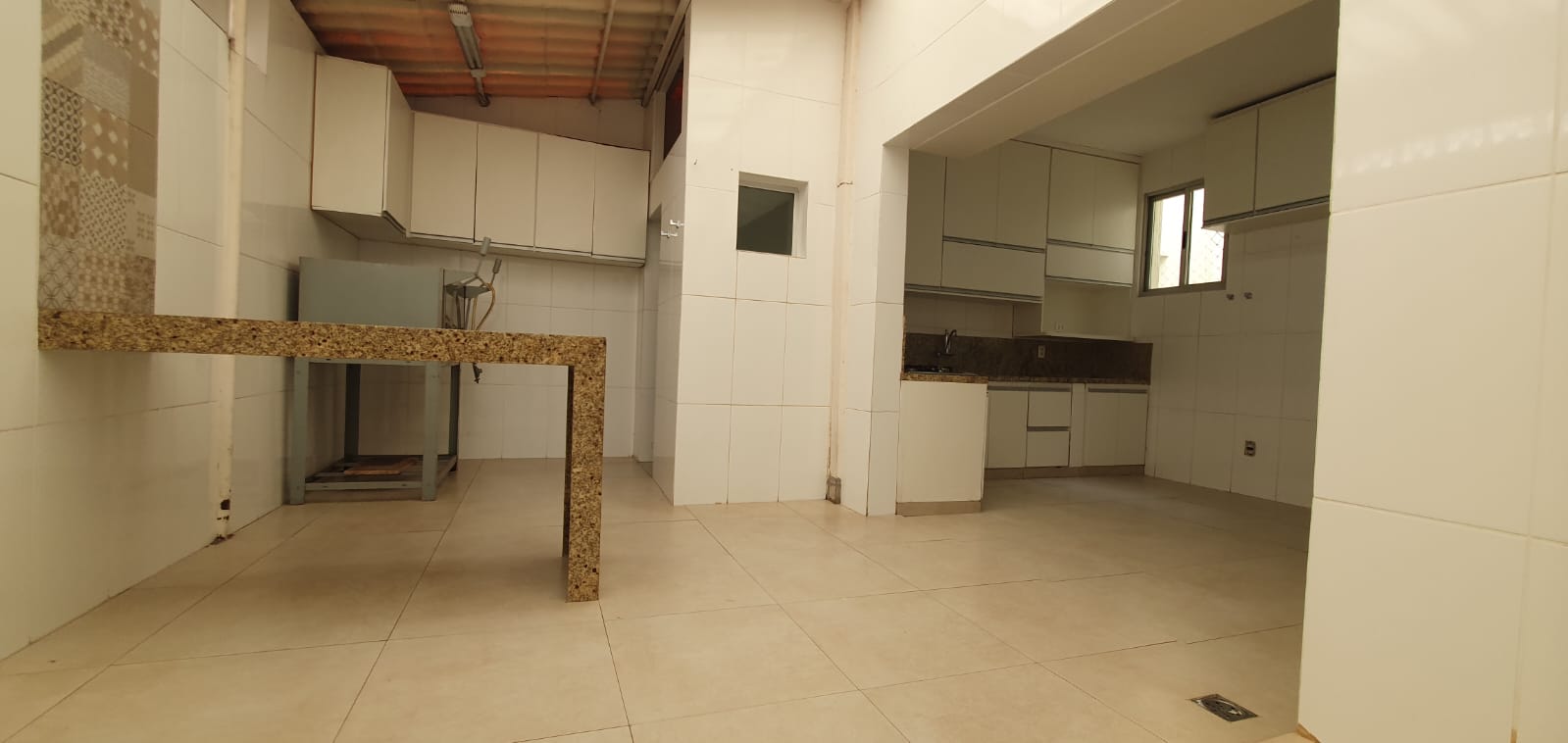 Apartamento para alugar com 3 quartos, 120m² - Foto 16