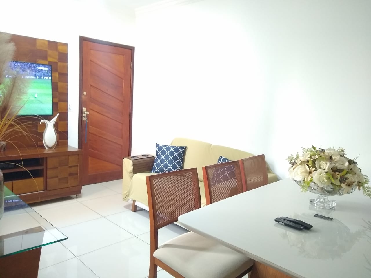 Apartamento à venda com 2 quartos, 55m² - Foto 1