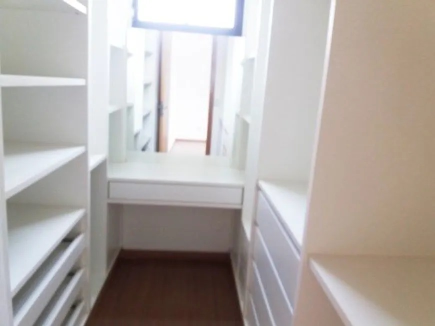 Apartamento à venda com 3 quartos, 87m² - Foto 15