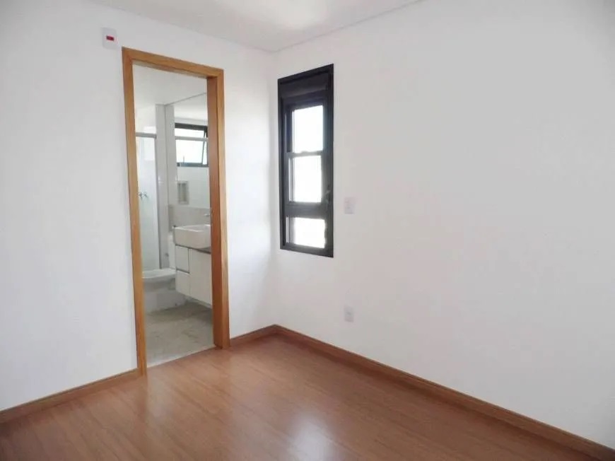 Apartamento à venda com 3 quartos, 87m² - Foto 13