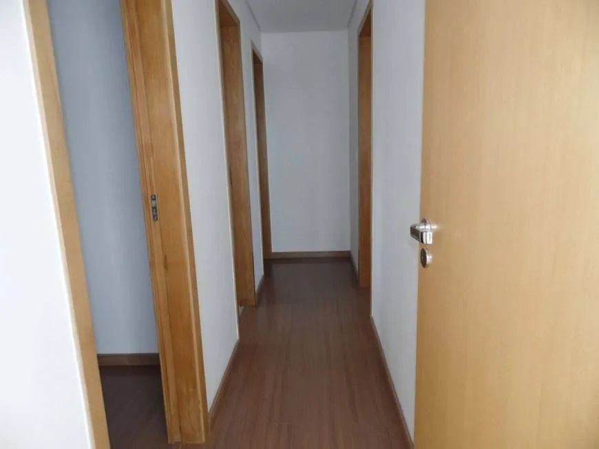 Apartamento à venda com 3 quartos, 87m² - Foto 12