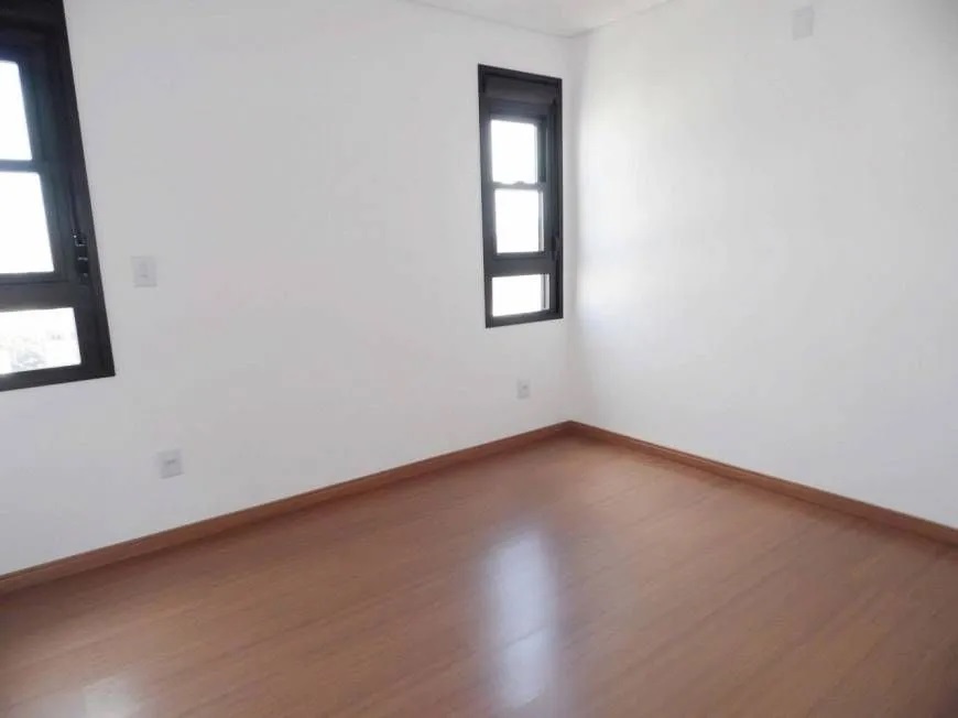 Apartamento à venda com 3 quartos, 87m² - Foto 14